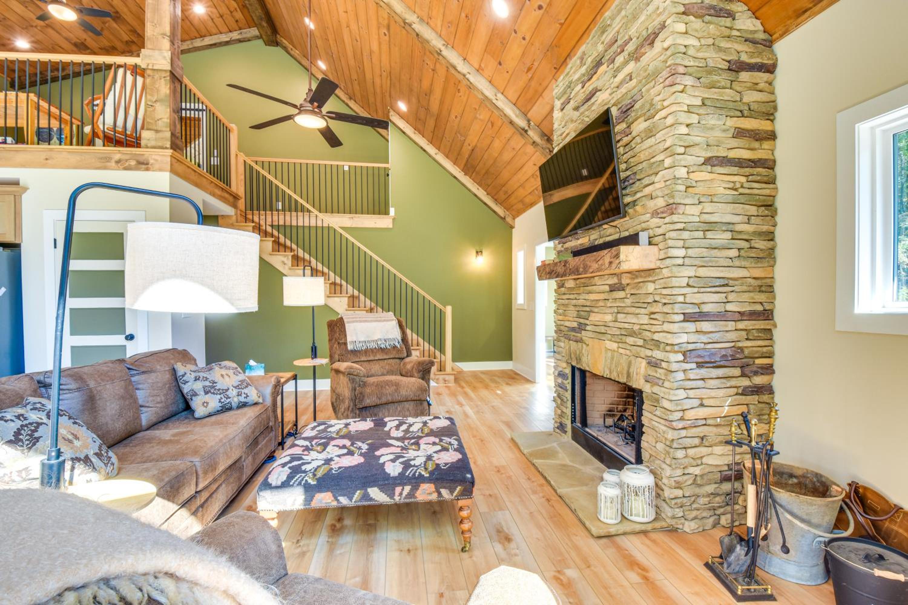 Secluded Lake Lanier Cabin with Game Area