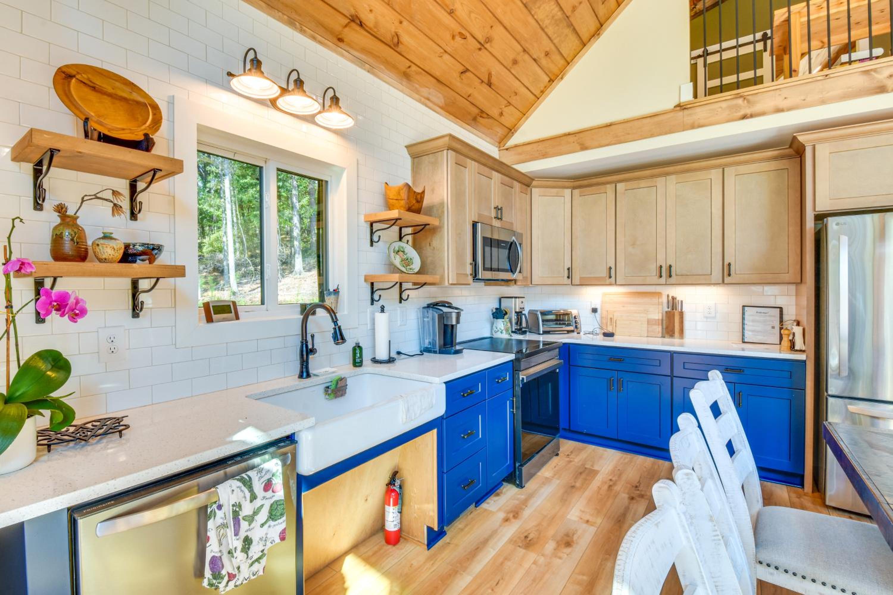 Secluded Lake Lanier Cabin with Game Area