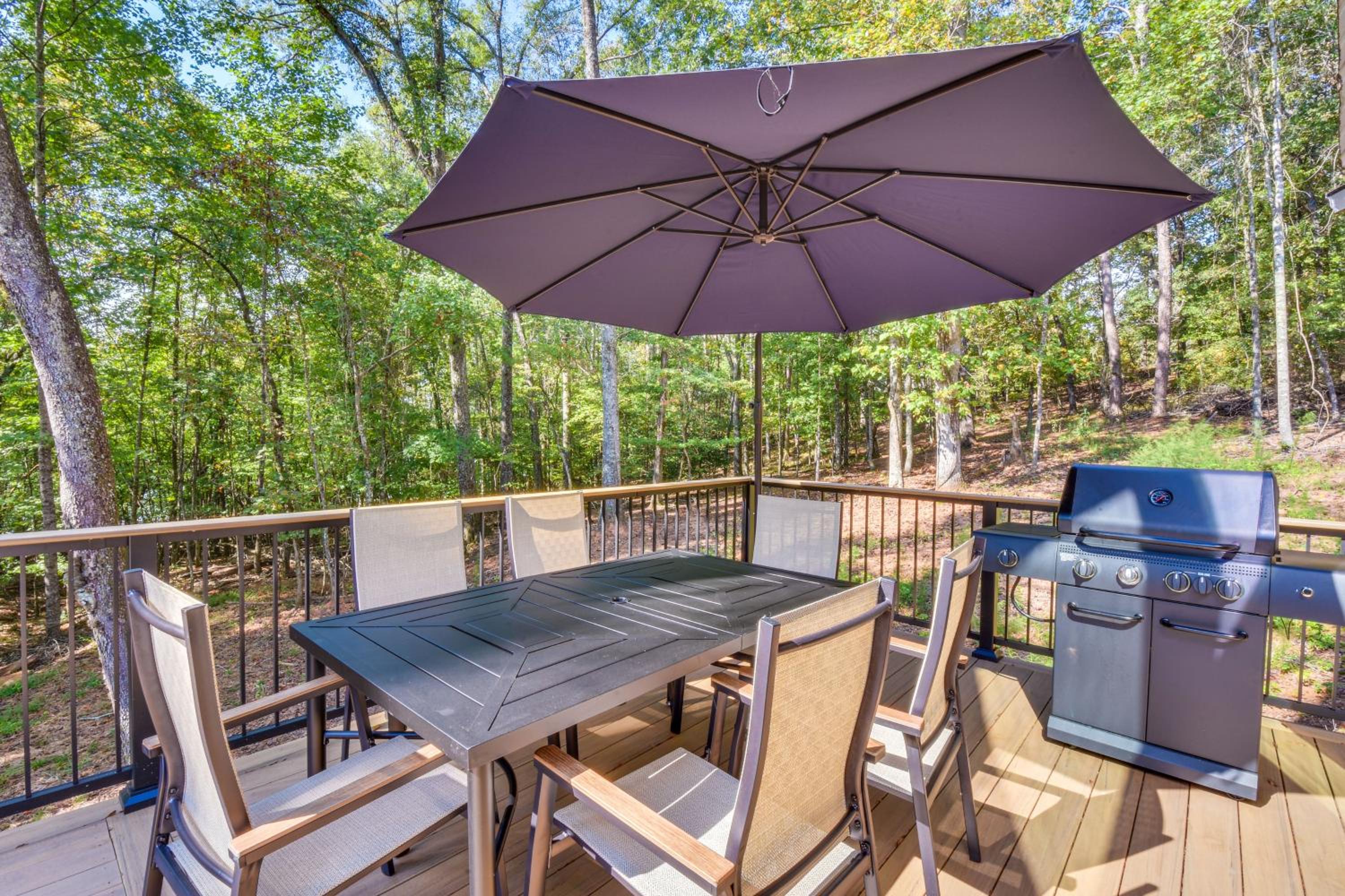 Secluded Lake Lanier Cabin with Game Area