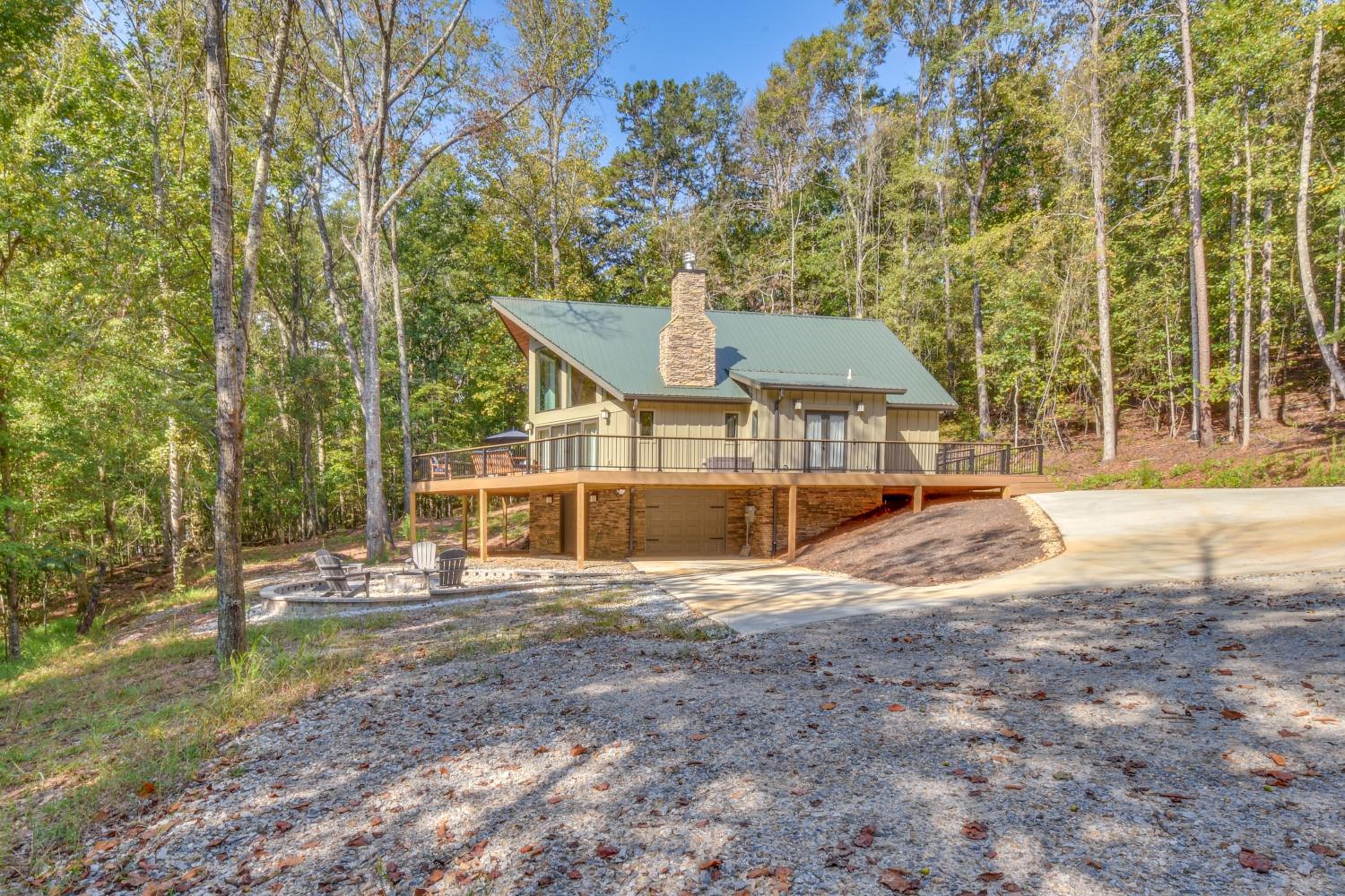 Secluded Lake Lanier Cabin with Game Area