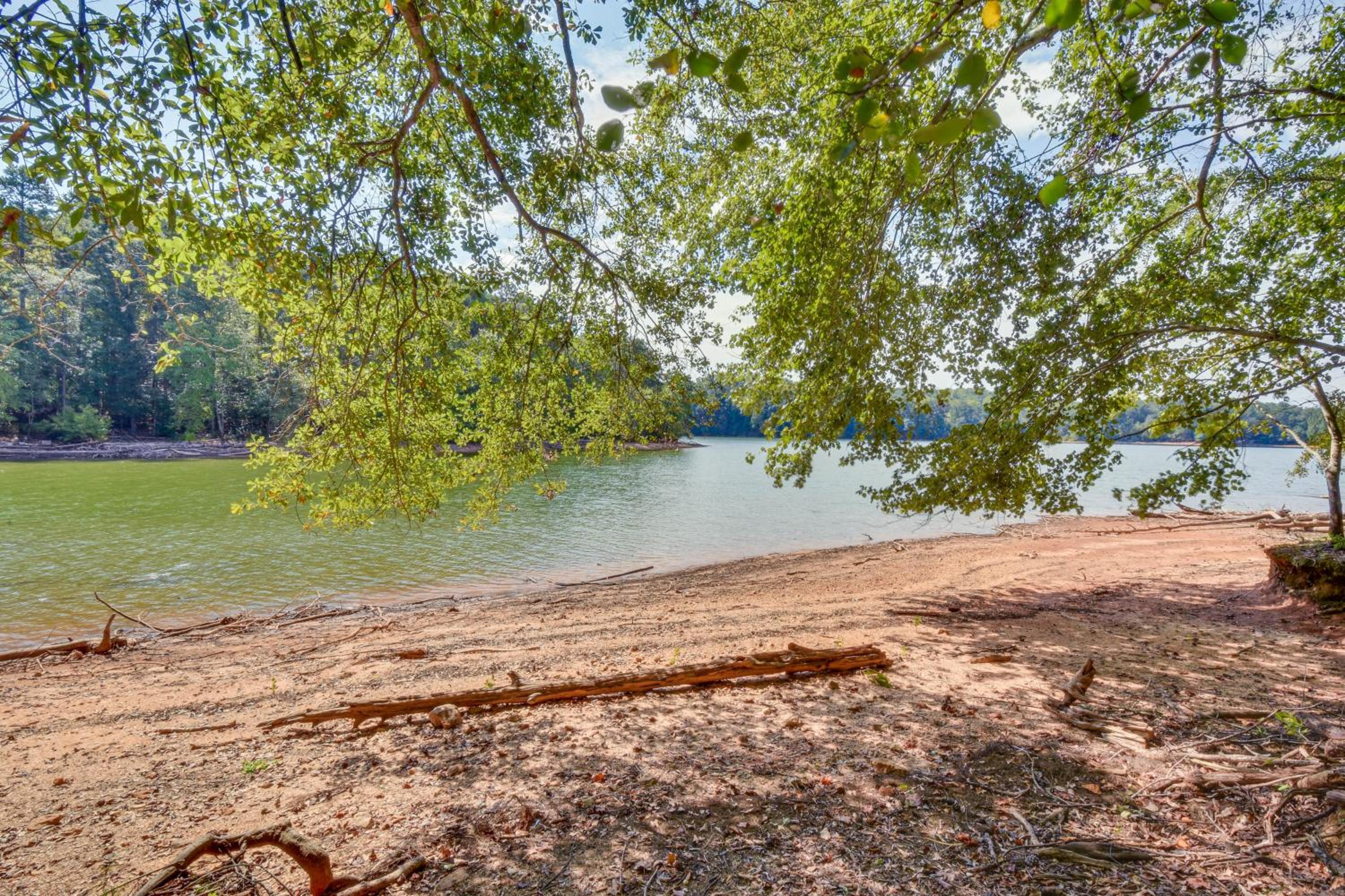 Secluded Lake Lanier Cabin with Game Area