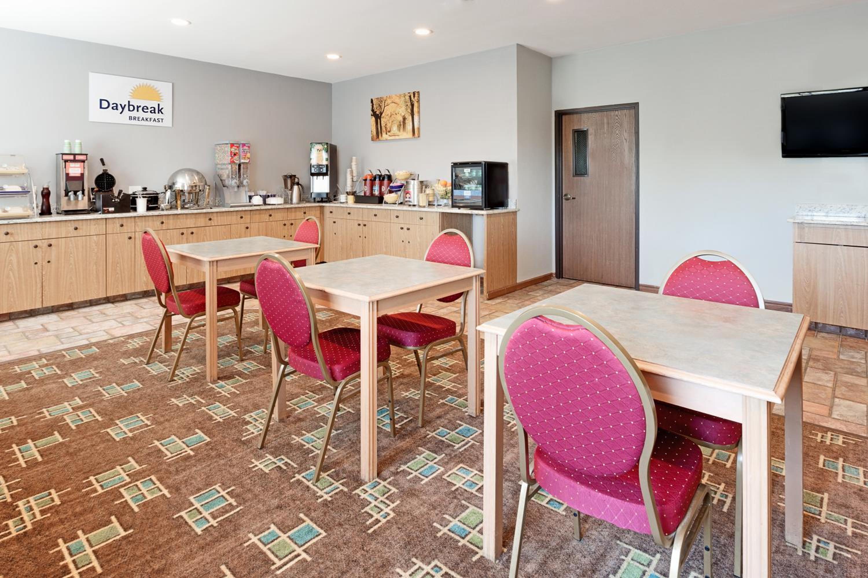 Holiday Inn Express & Suites Sulphur Springs by IHG view 4