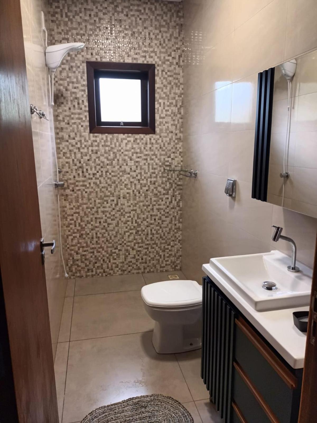 Quarto Twin, 1 ou 2 pessoas, em Siderópolis apenas HOMENS, a 10 min de Nova Veneza e Criciúma