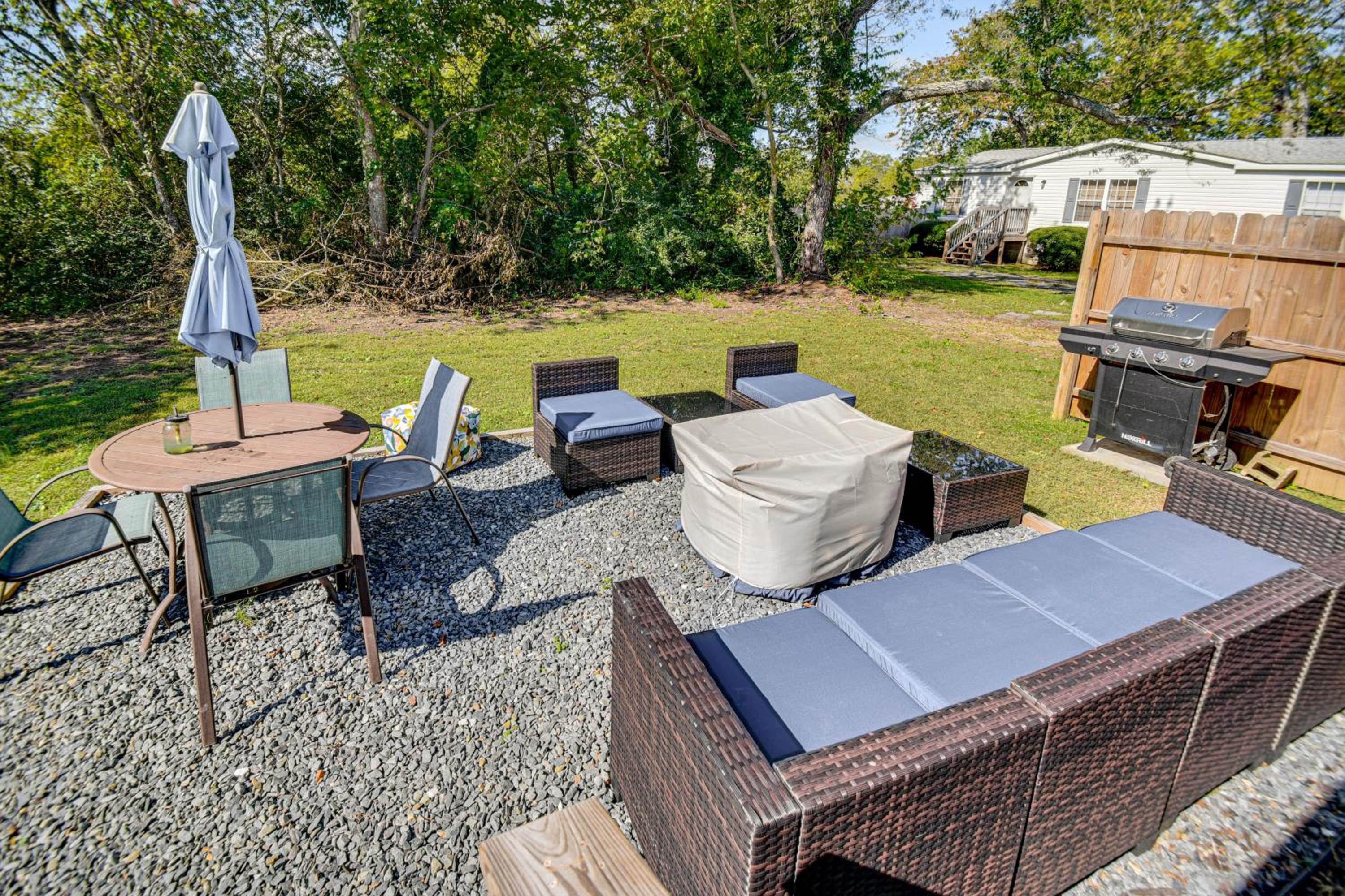 Beach Days and Dtwn Charm! Cape Charles Cottage