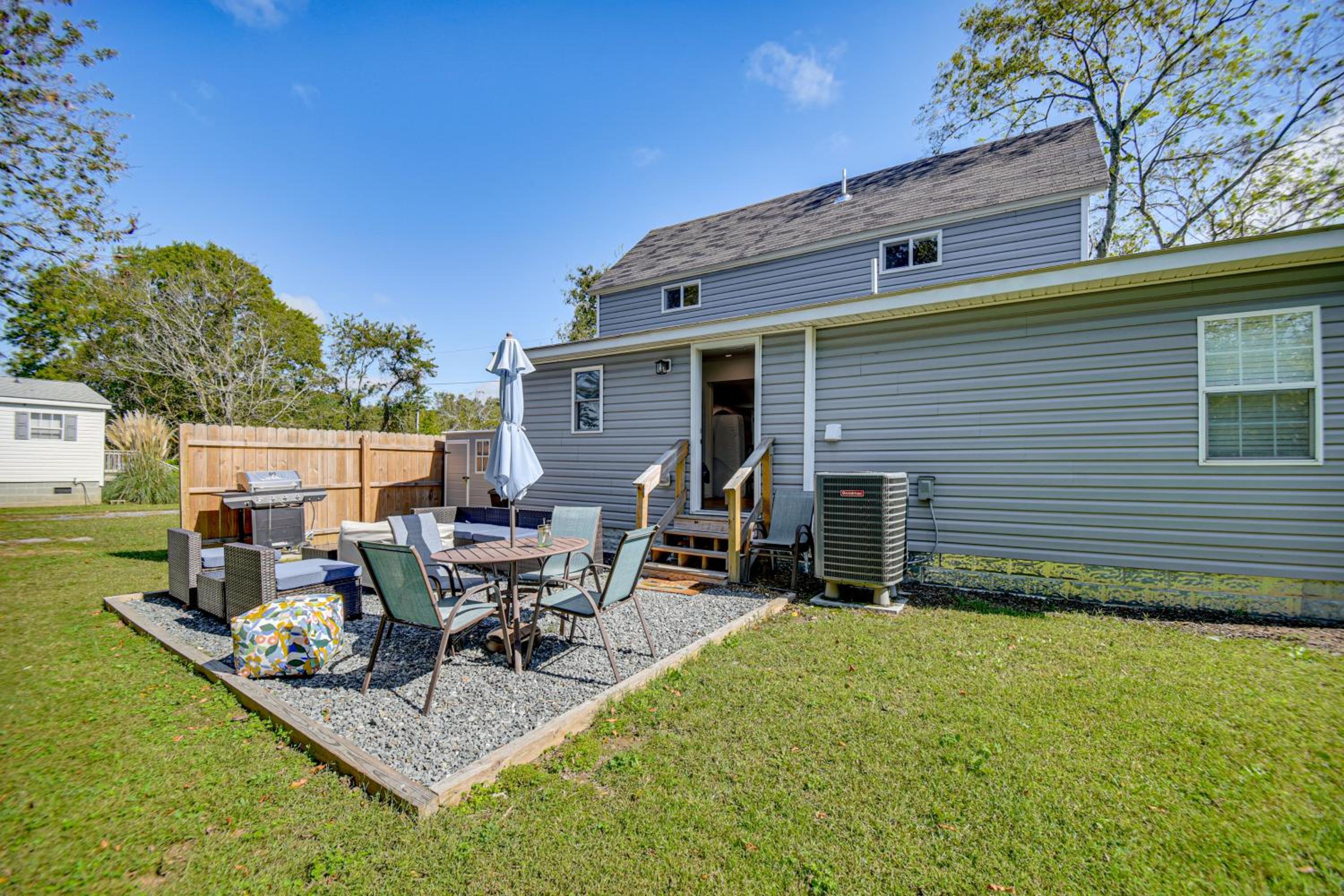 Beach Days and Dtwn Charm! Cape Charles Cottage