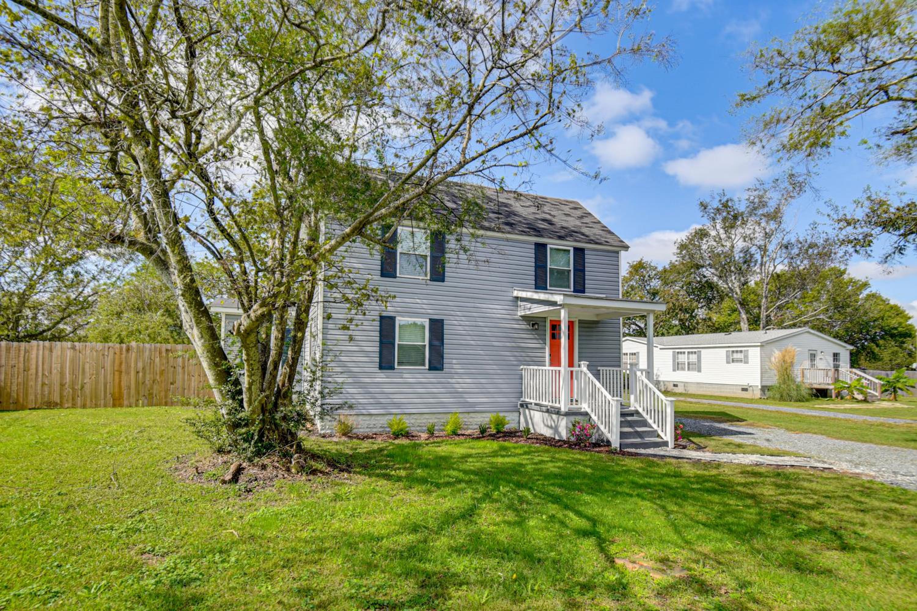 Beach Days and Dtwn Charm! Cape Charles Cottage
