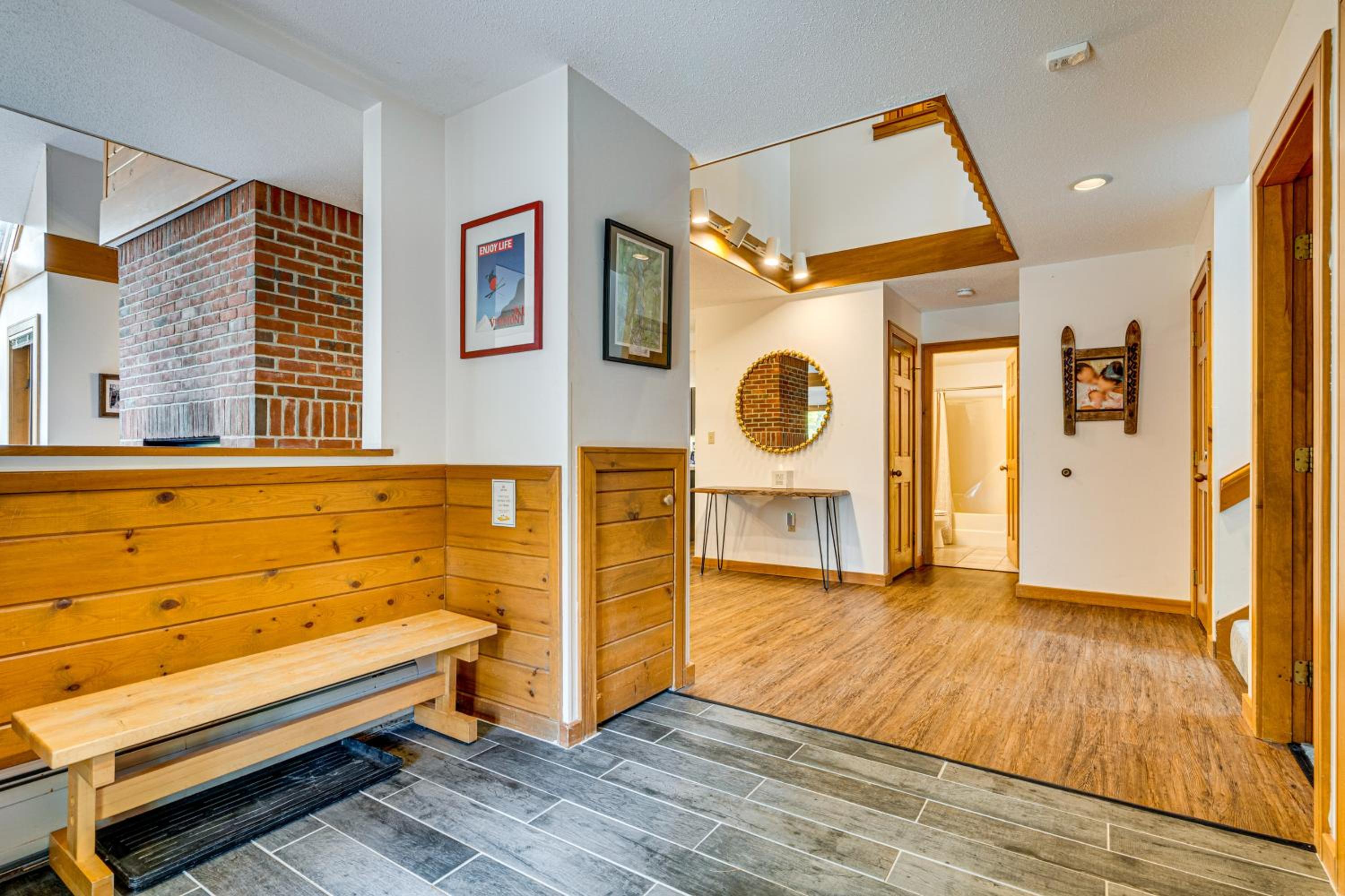 6 Mi to Okemo! Family Townhome in Lakeside Resort