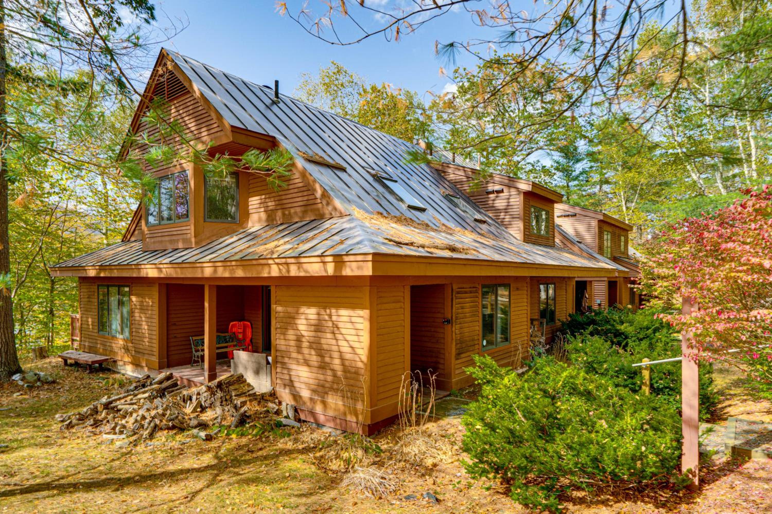 6 Mi to Okemo! Family Townhome in Lakeside Resort