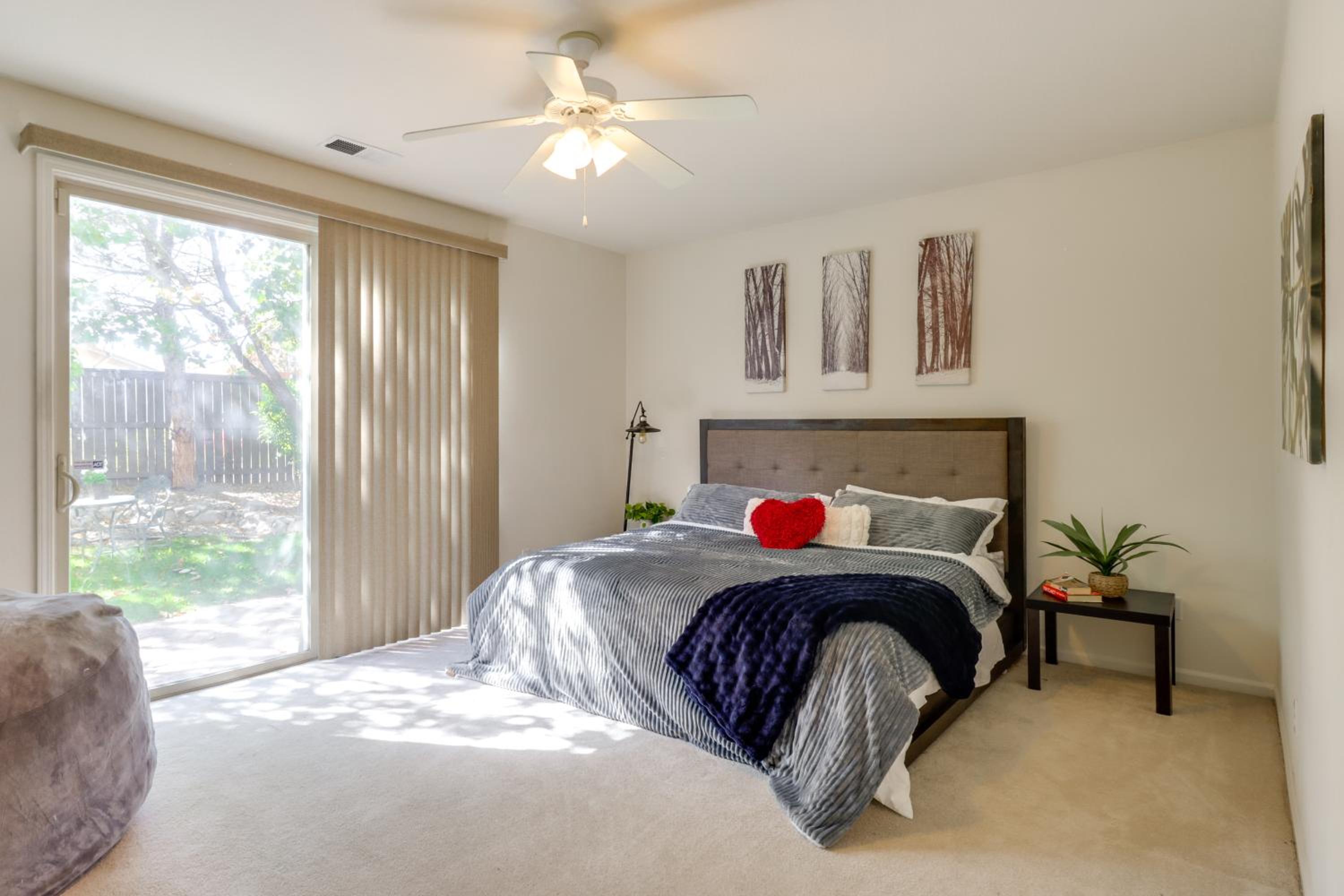 13 Mi to Slopes Cozy Home with Fenced Yard in Reno