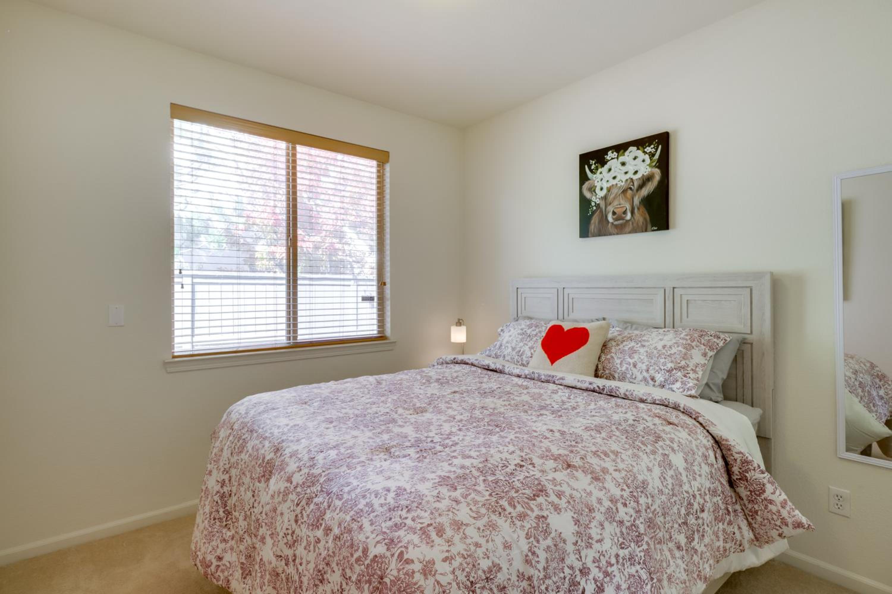 13 Mi to Slopes Cozy Home with Fenced Yard in Reno