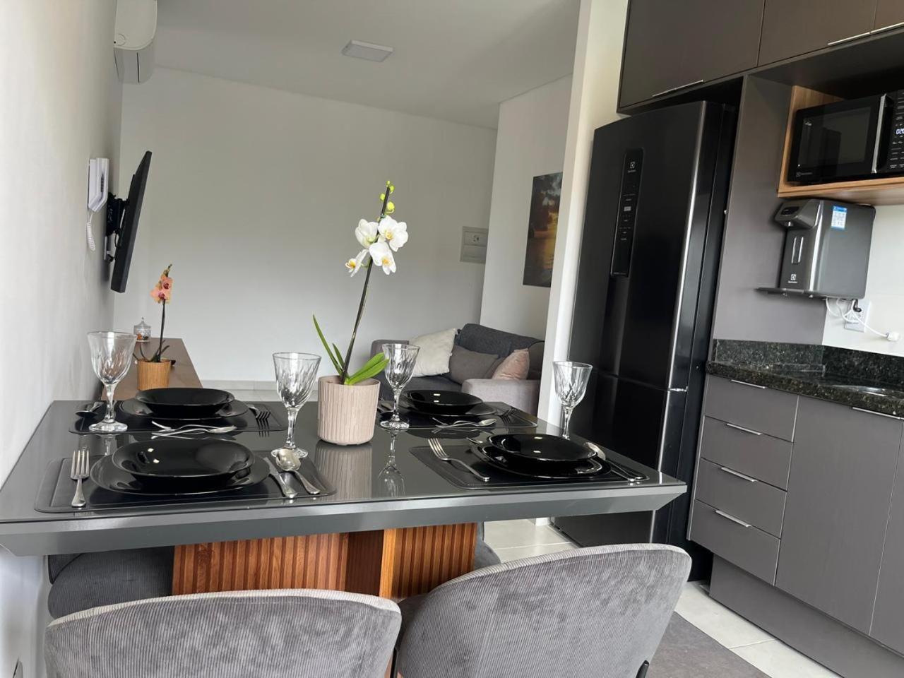 Apartamento 209 com Piscina Academia Churrasqueira