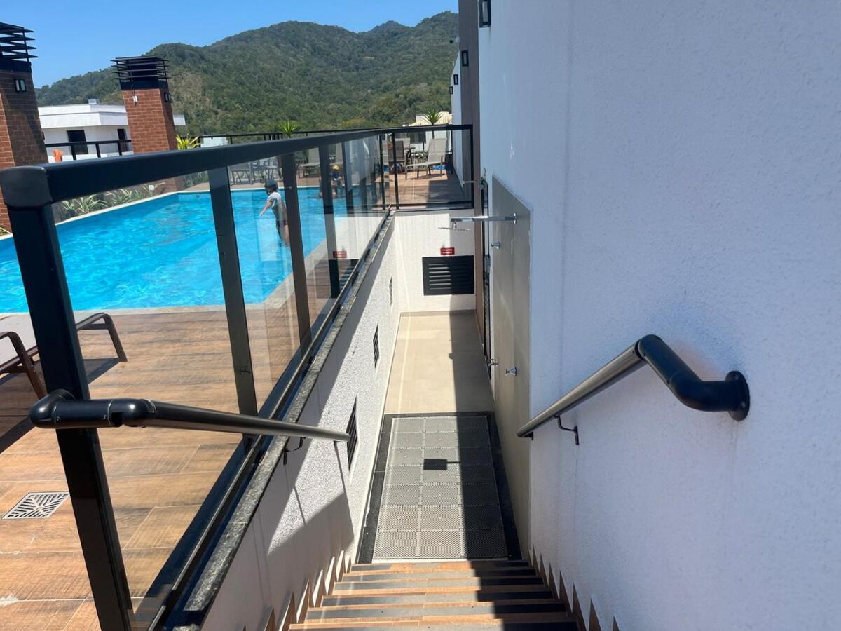 Apartamento 209 com Piscina Academia Churrasqueira