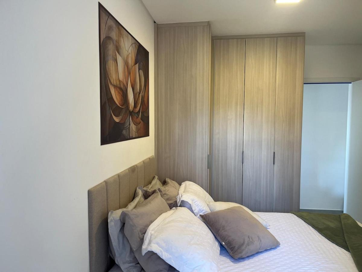 Apartamento 209 com Piscina Academia Churrasqueira