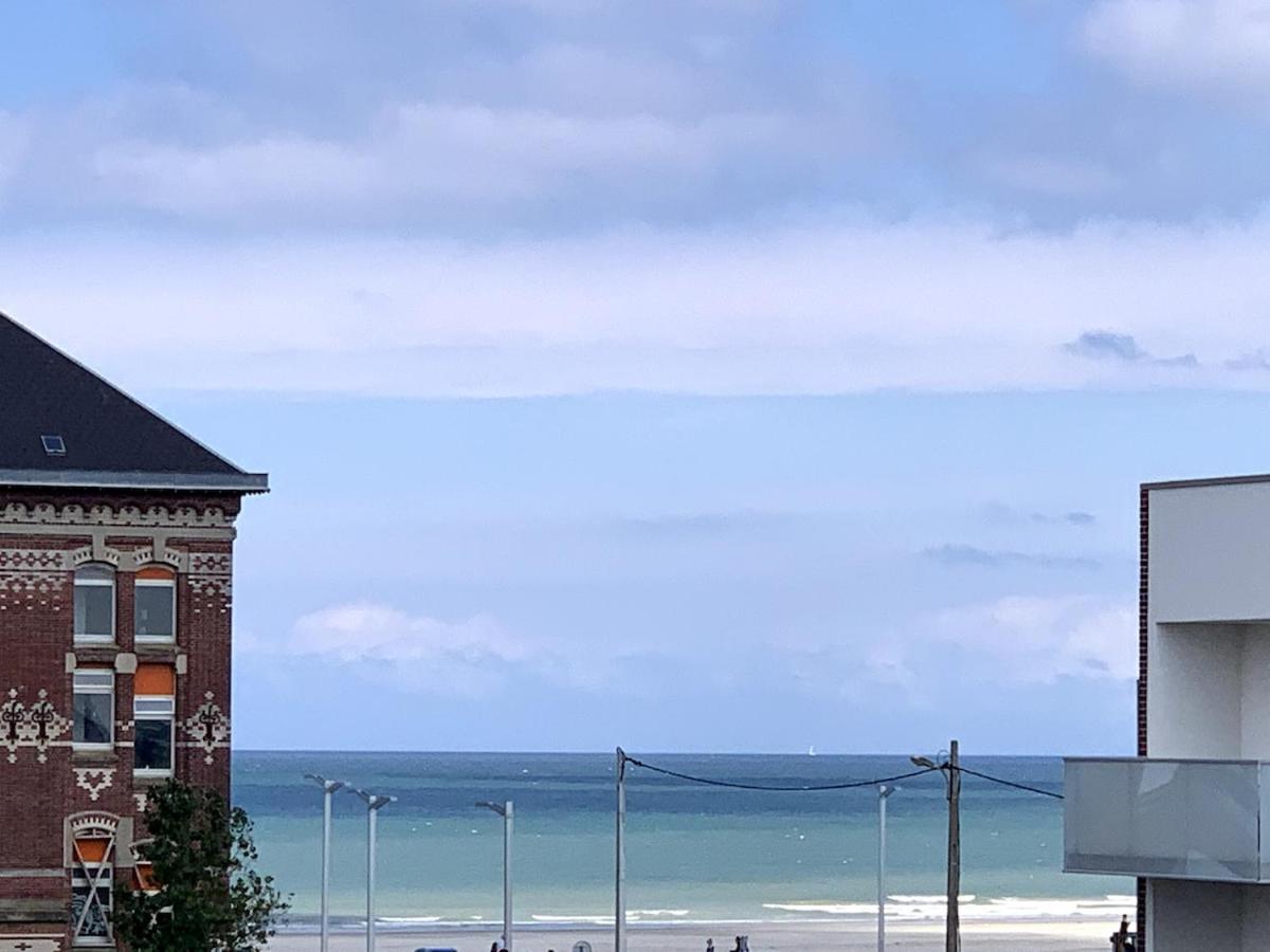 Les Terrasses du Phare, vue mer et accès direct plage, garage, accès PMR