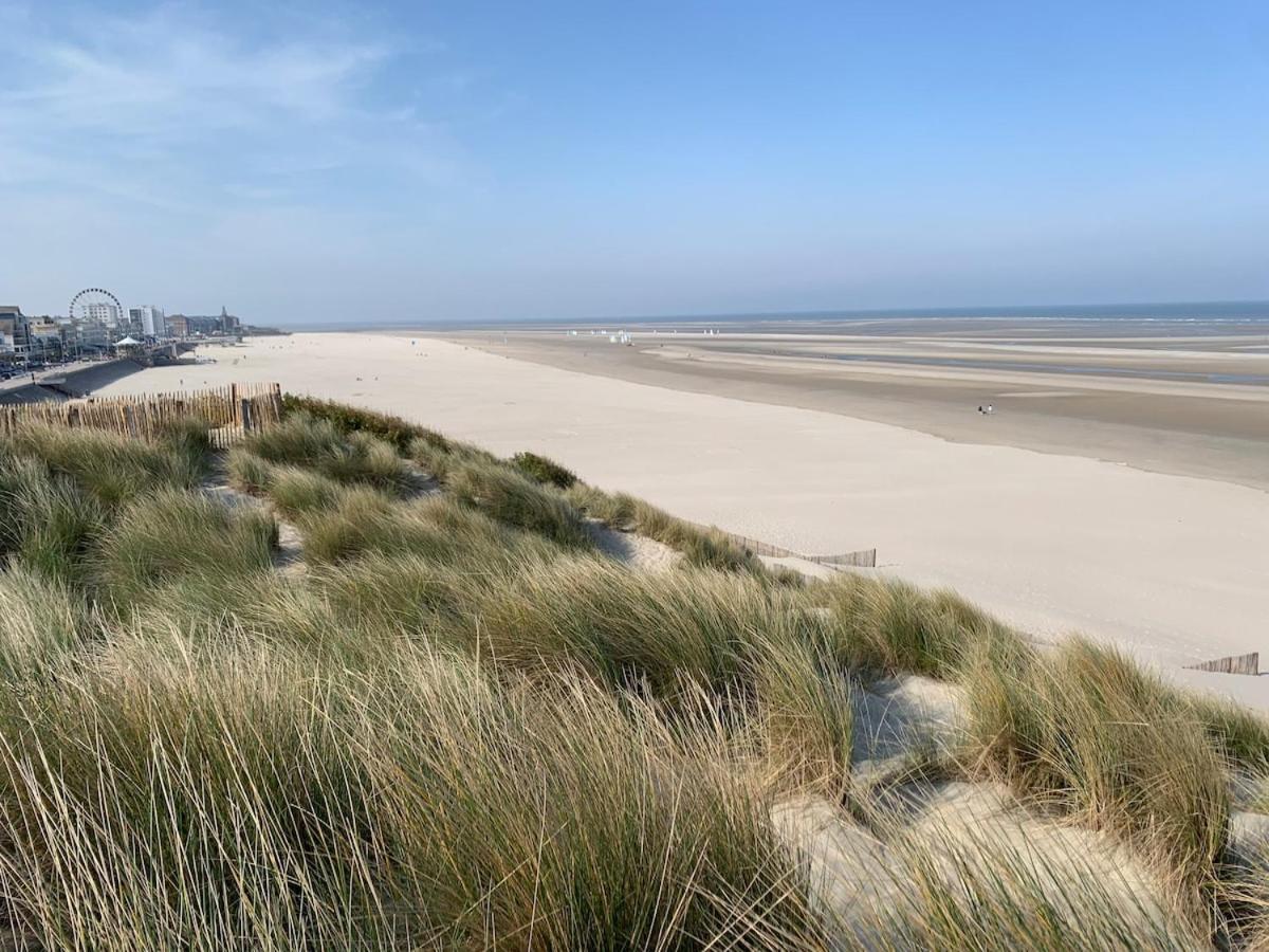 Les Terrasses du Phare, vue mer et accès direct plage, garage, accès PMR