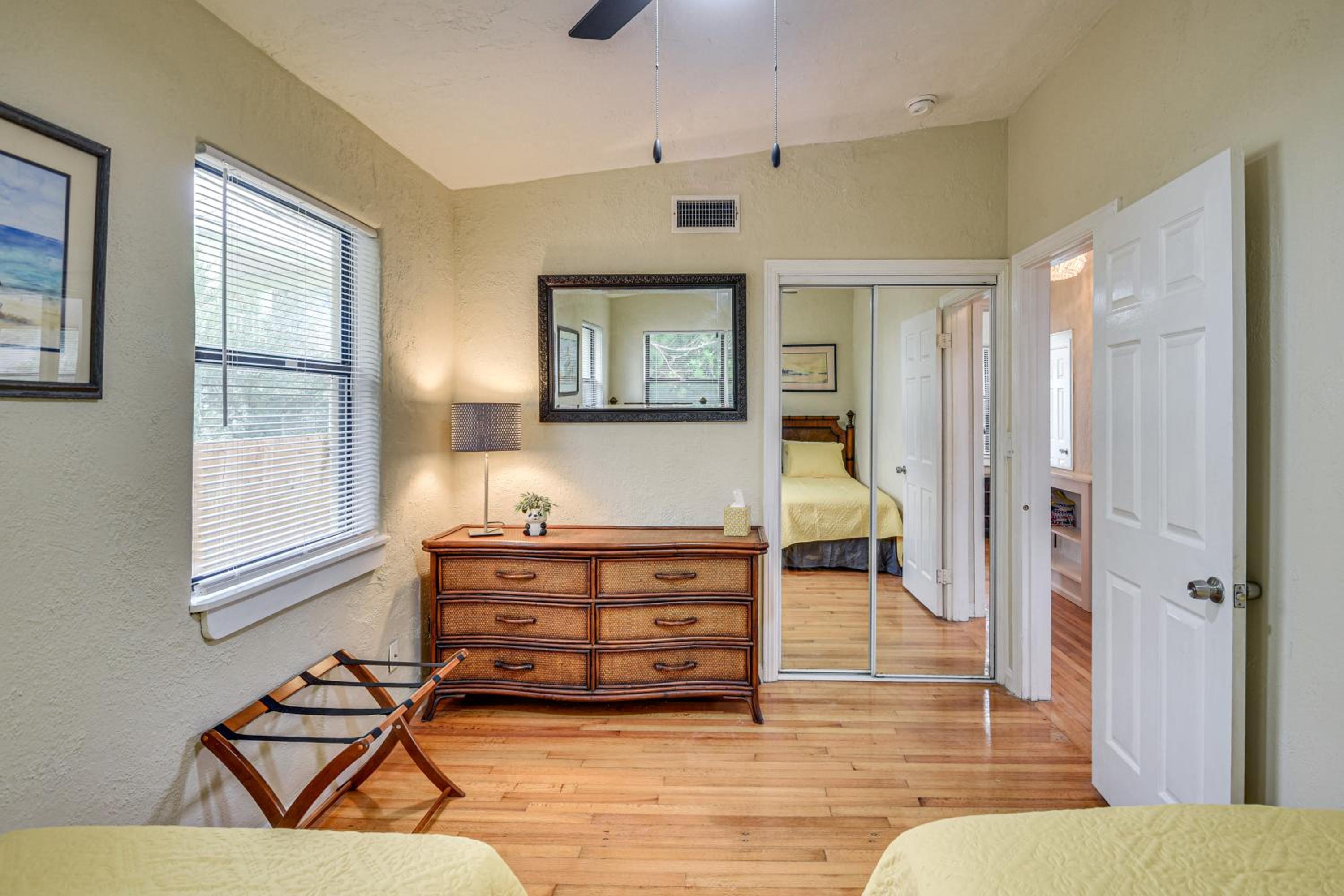 3 Mi to Beach and Boardwalk Riverfront Daytona Home