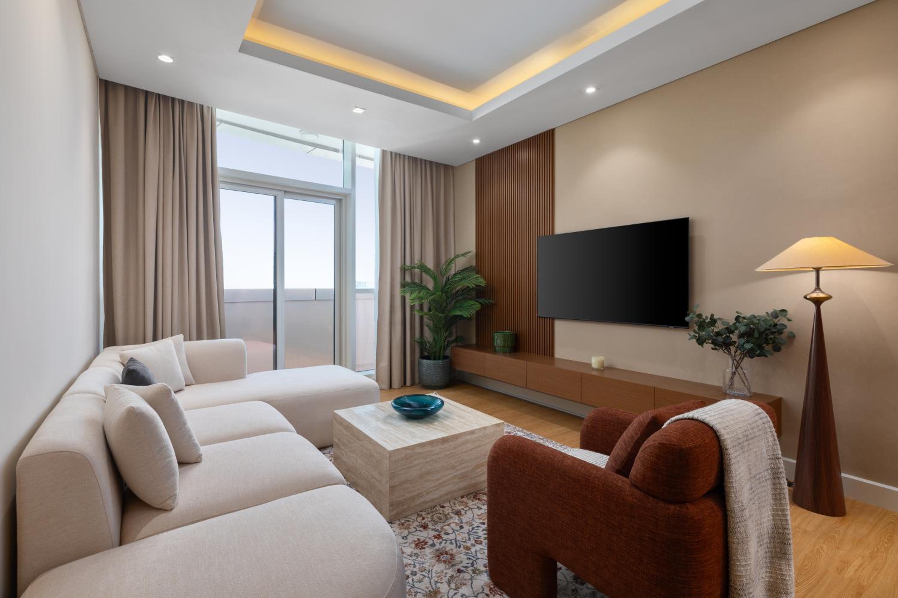 Maison Privee - Chic Downtown Living with Dubai Cityscape Views