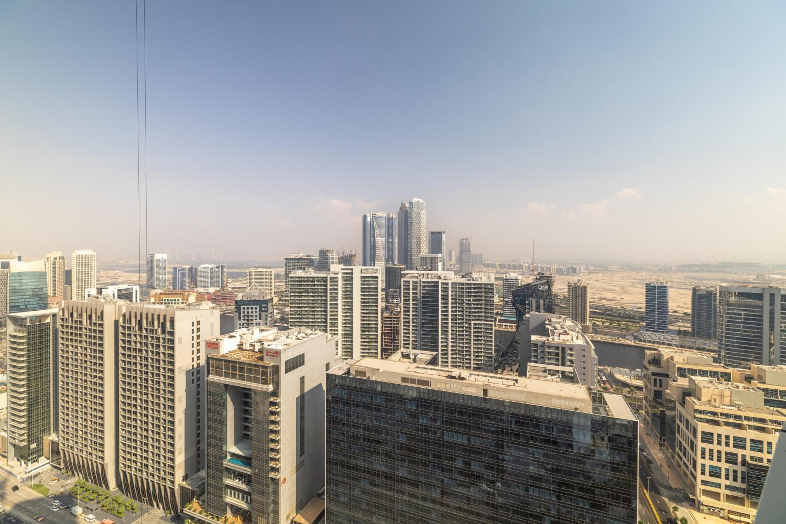 Maison Privee - Chic Downtown Living with Dubai Cityscape Views