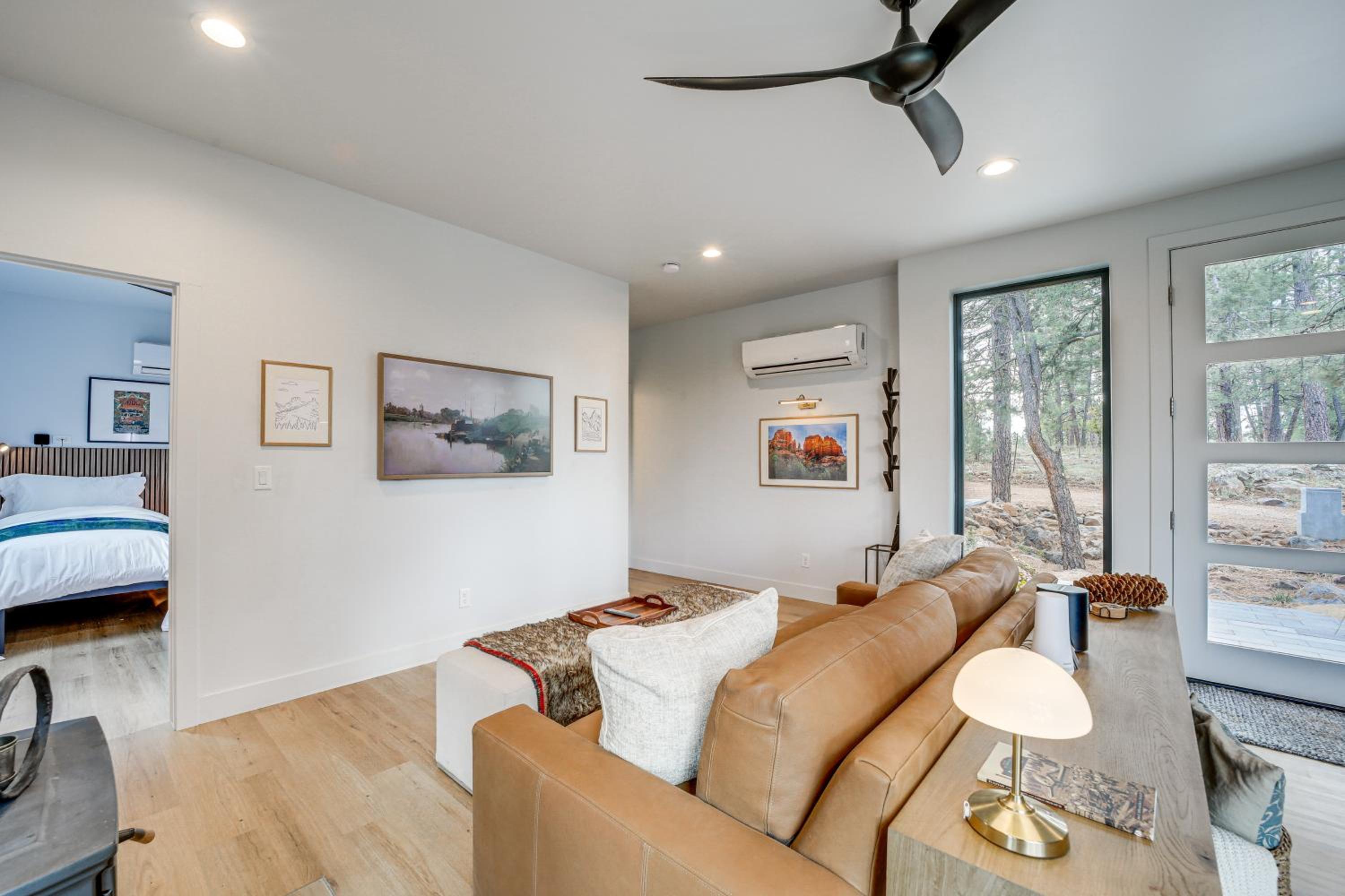 Modern Cabin Living! Mtn-View Gem in Munds Park