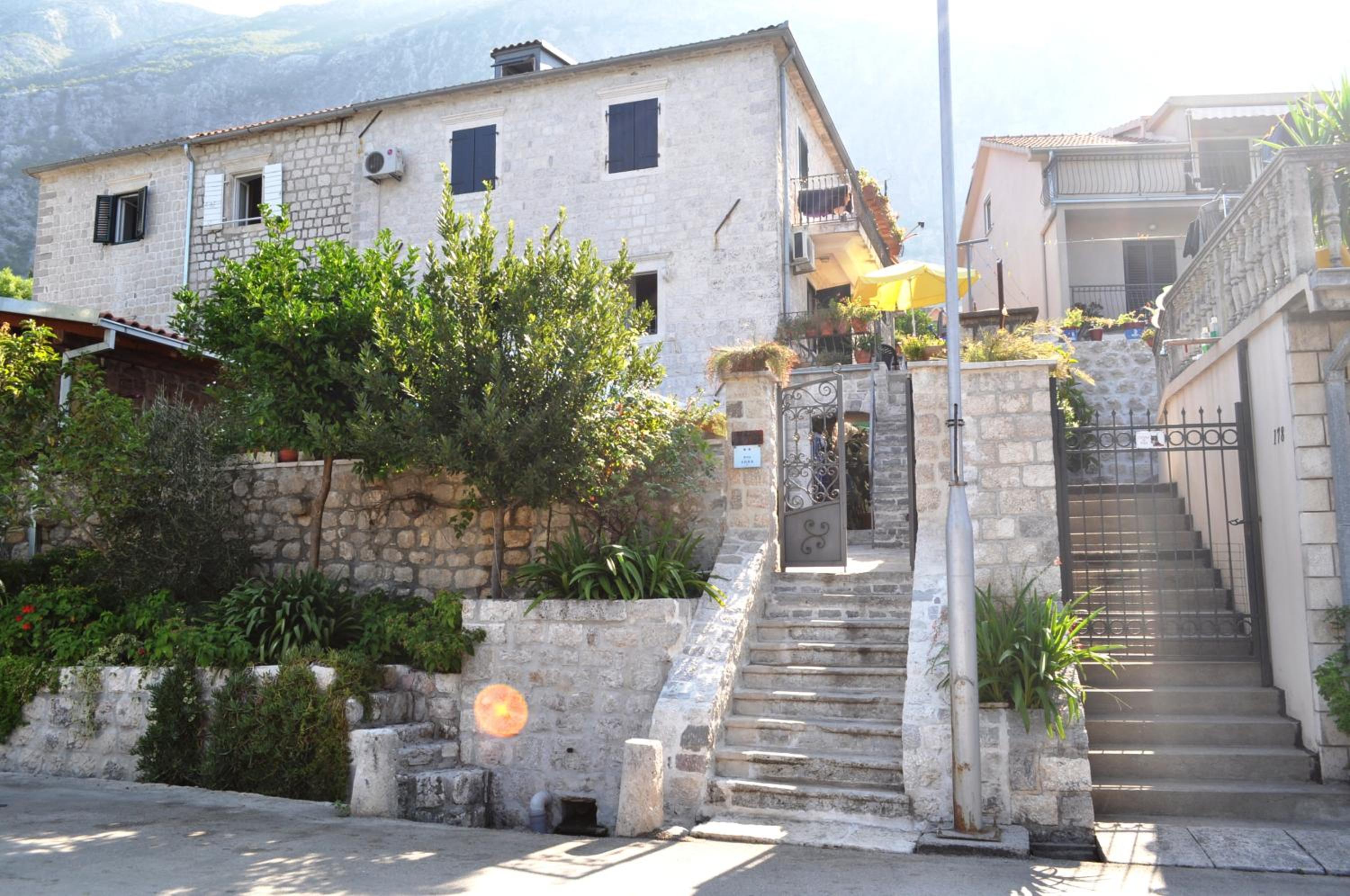 Captain's House in Dobrota