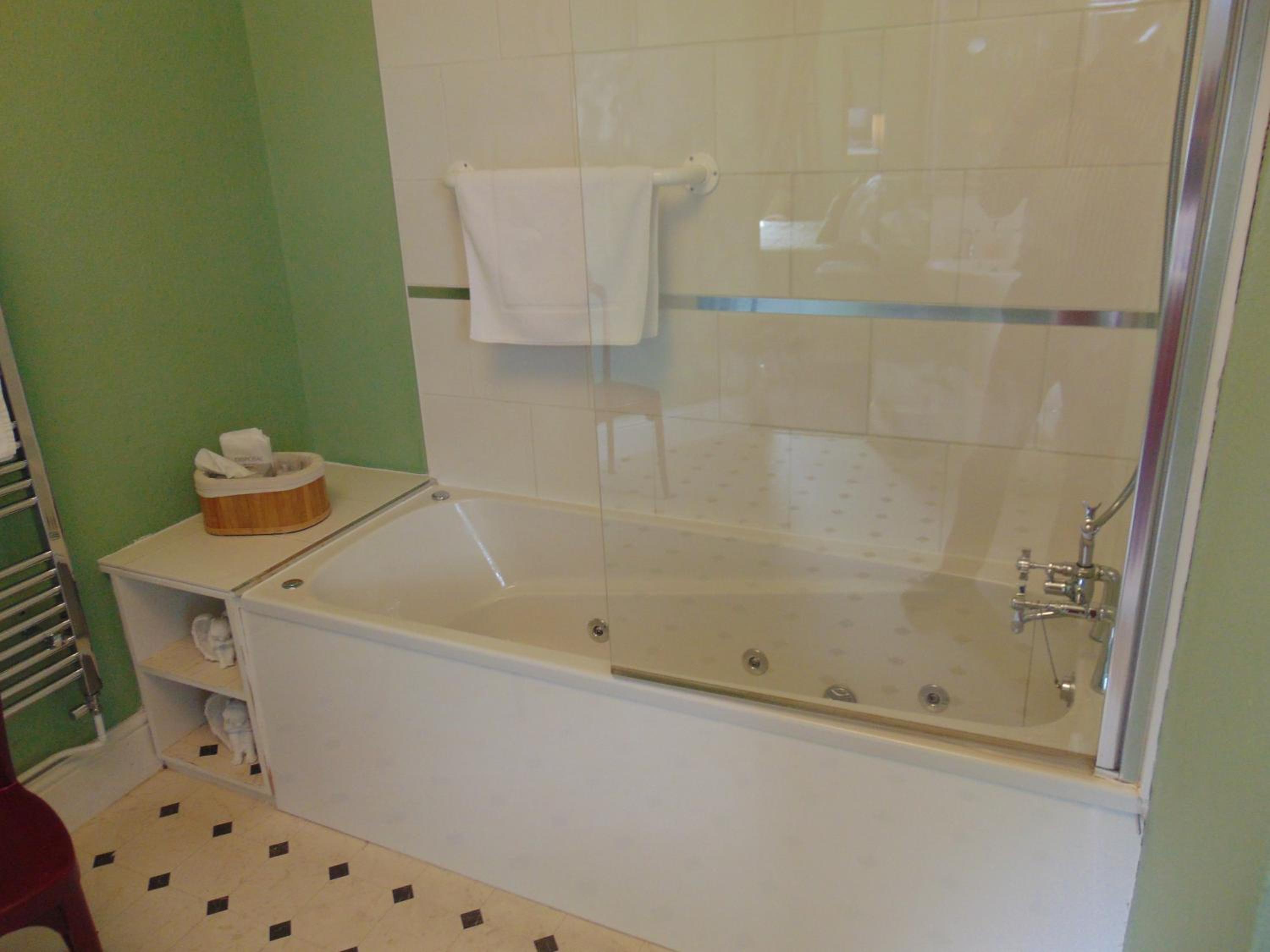 Photo 46