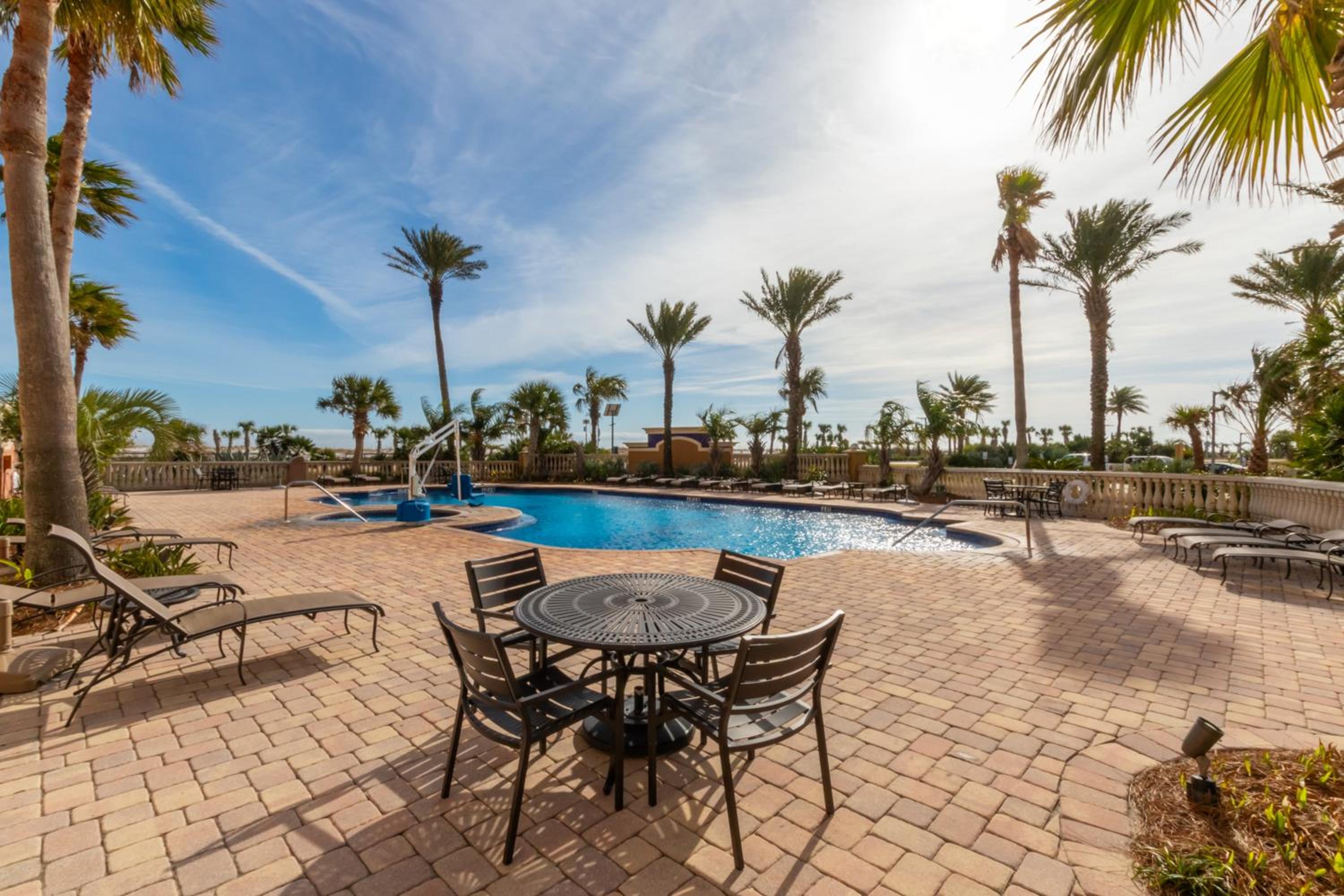 3 Portofino 1707 view 3