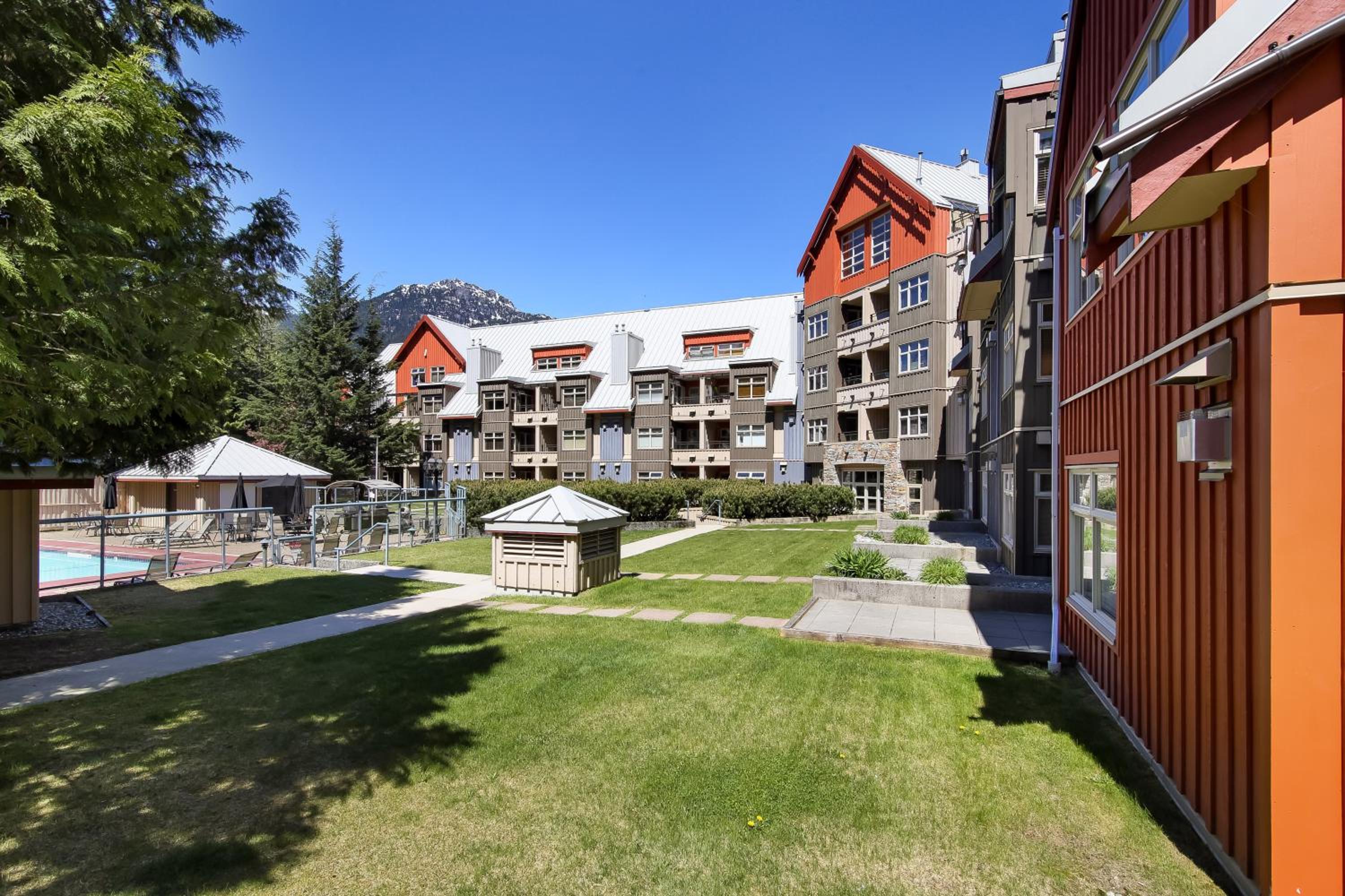 Lake Placid Lodge by Whiski Jack - Image 3