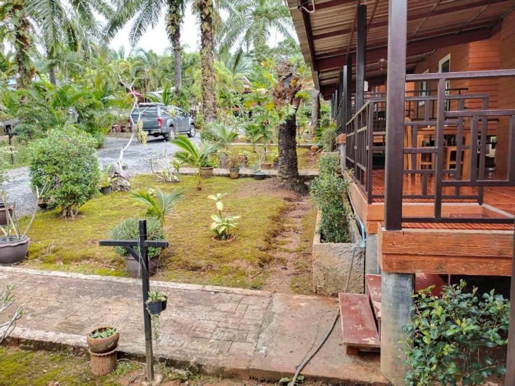 Palmthien Pool Villa Aonang