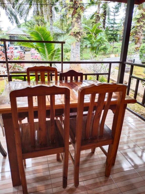 Palmthien Pool Villa Aonang