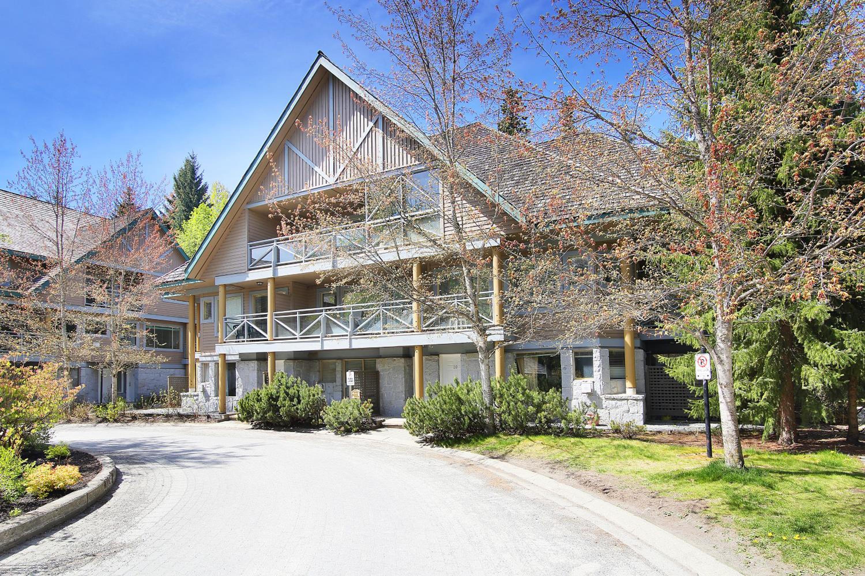 Valhalla Vacations at Whistler view 4