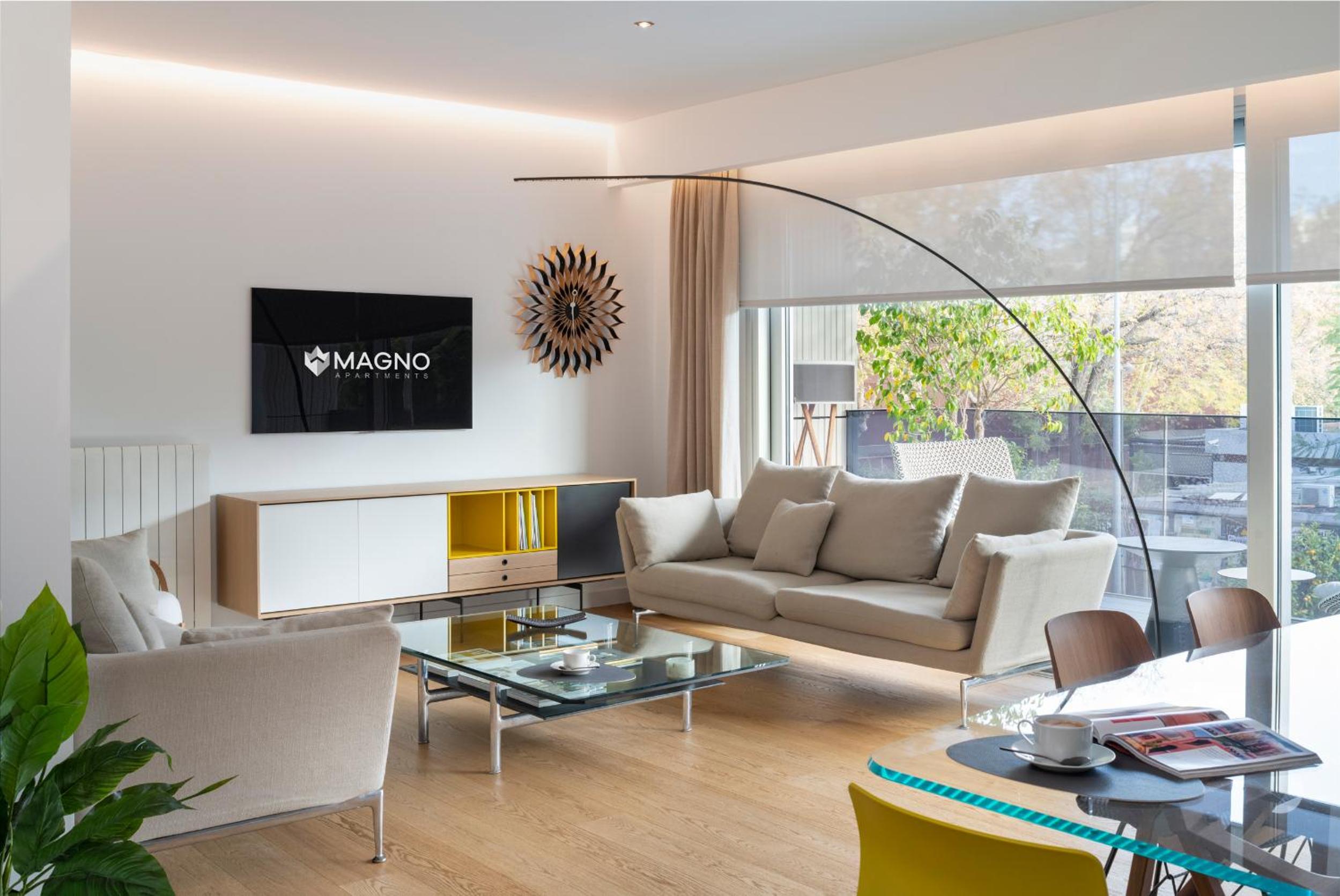 Magno Apartment Ramón Carande- Private Parking included