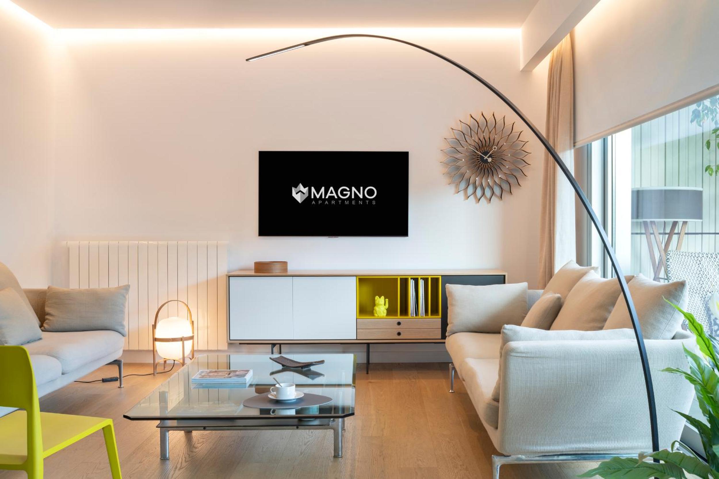 Magno Apartment Ramón Carande- Private Parking included