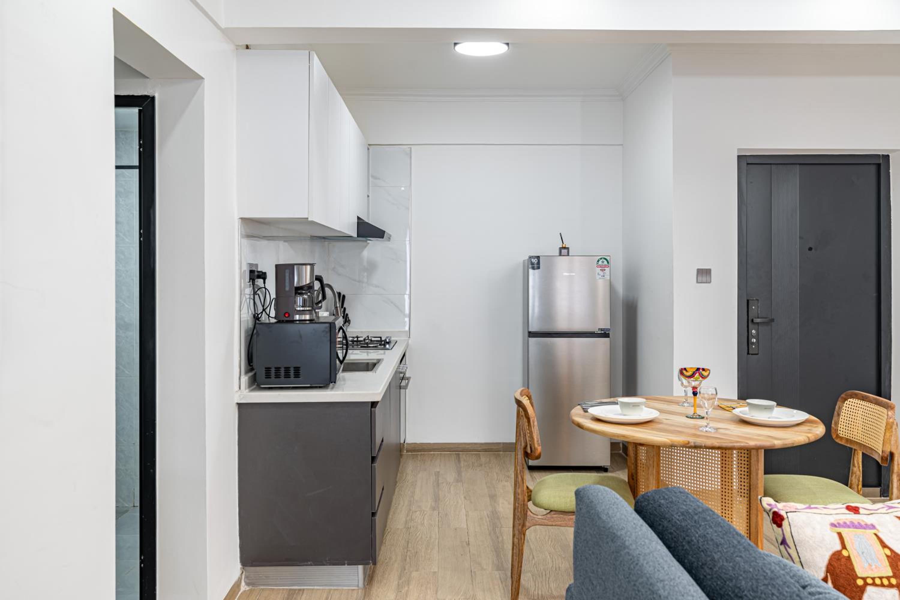Marina Bay One & Two Bedroom, 270 Cafe, Rooftop Swimming pool, gym, workspace ,Wonderiss Properties Westlands Living