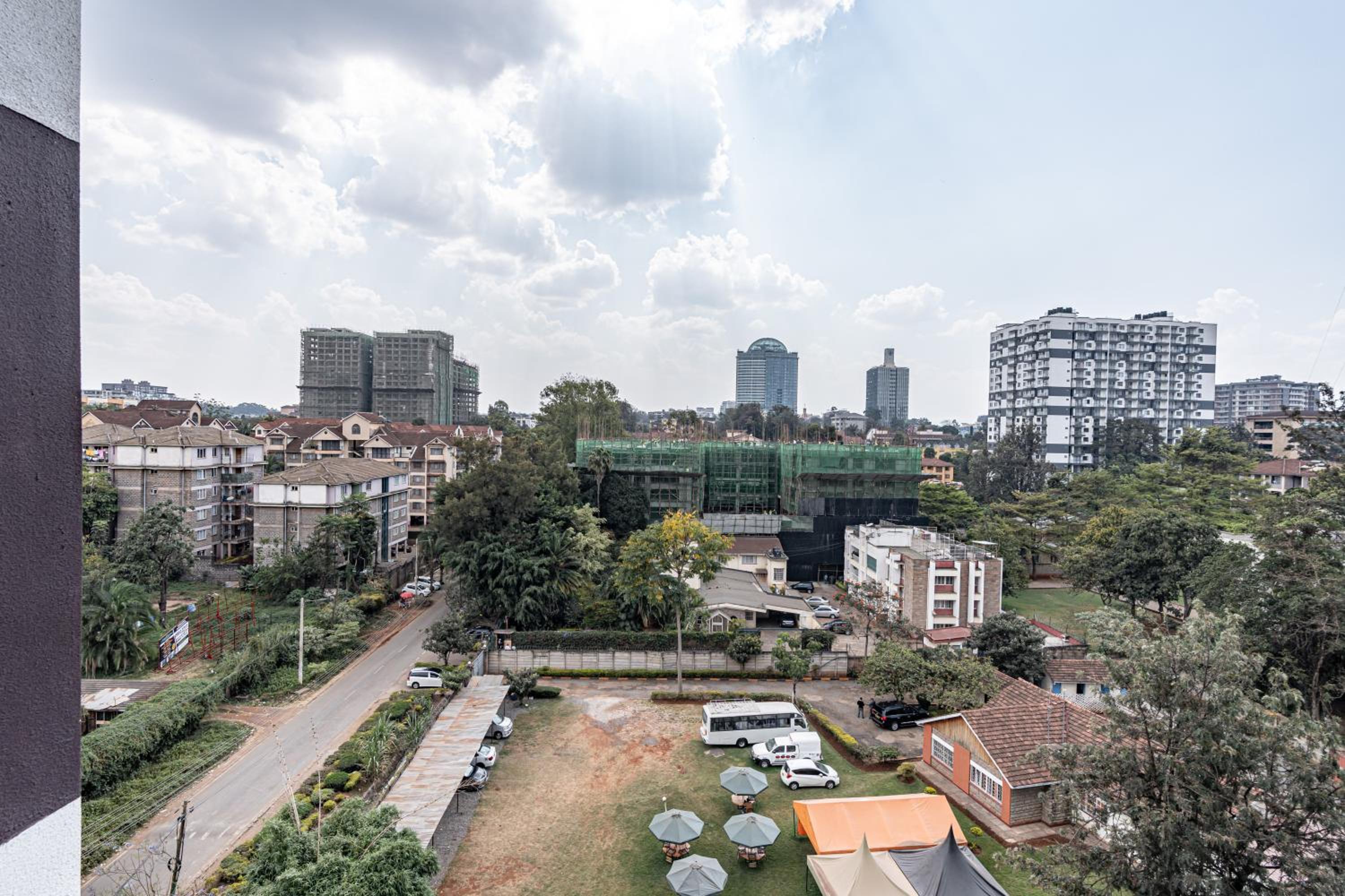Marina Bay One & Two Bedroom, 270 Cafe, Rooftop Swimming pool, gym, workspace ,Wonderiss Properties Westlands Living