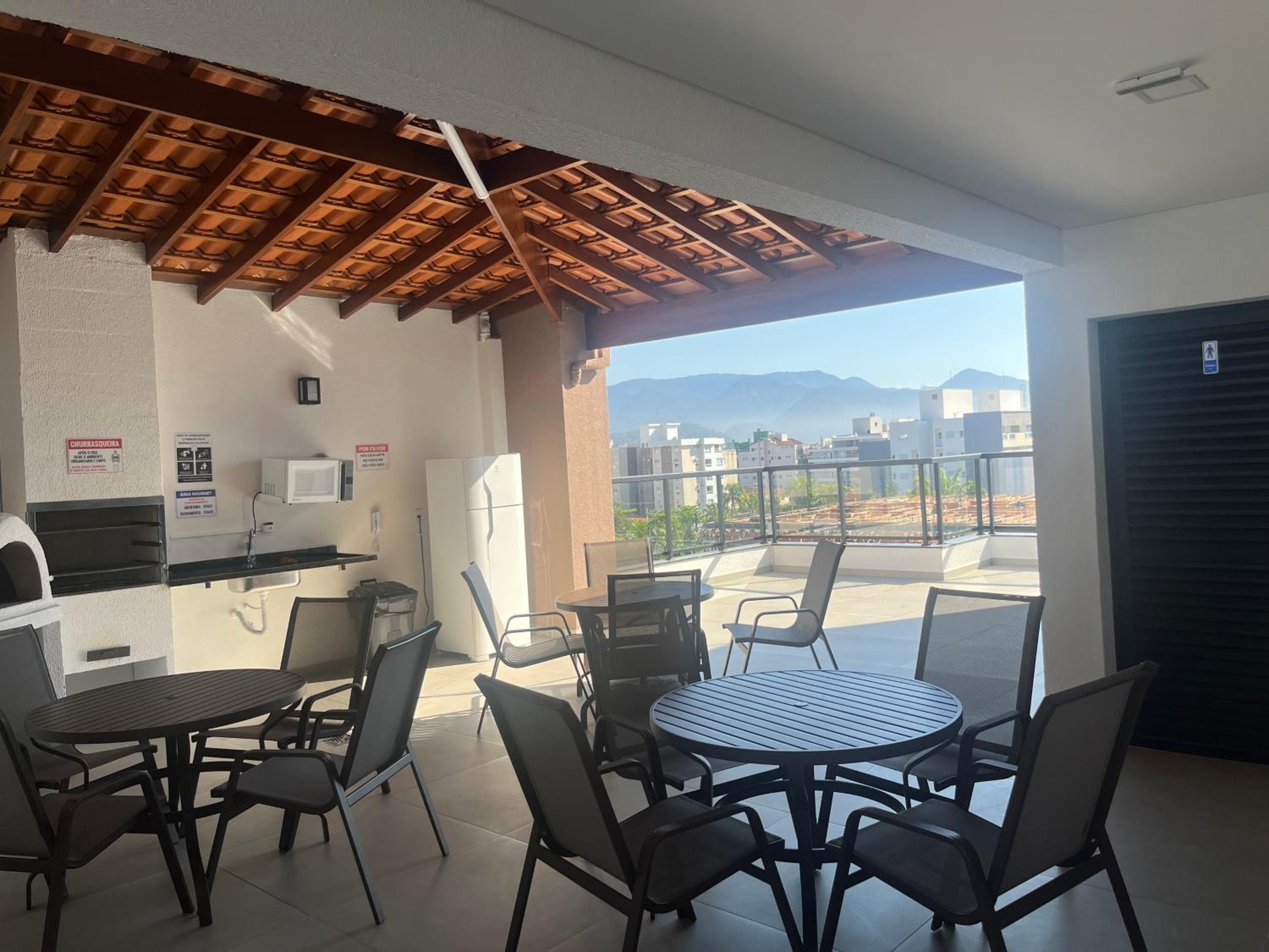 Apartamento 209 com Piscina Academia Churrasqueira