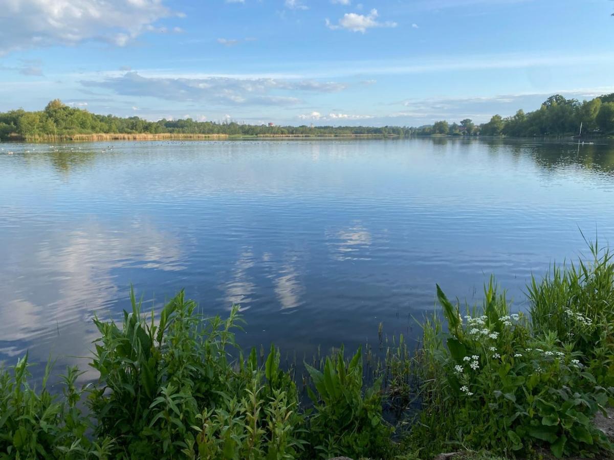 Din egen villa, spa, ude bruser, have & elbil-lader