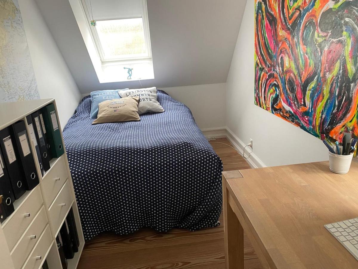 Din egen villa, spa, ude bruser, have & elbil-lader