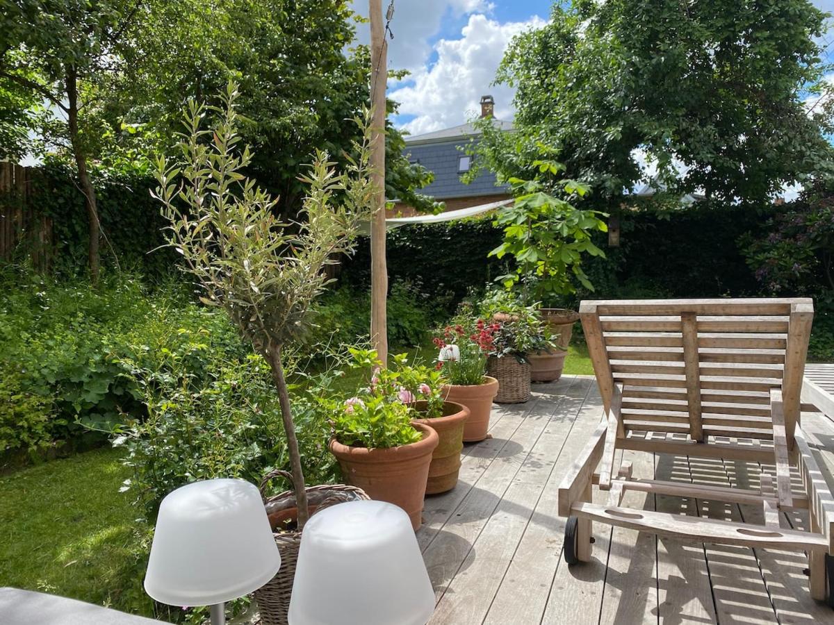 Din egen villa, spa, ude bruser, have & elbil-lader