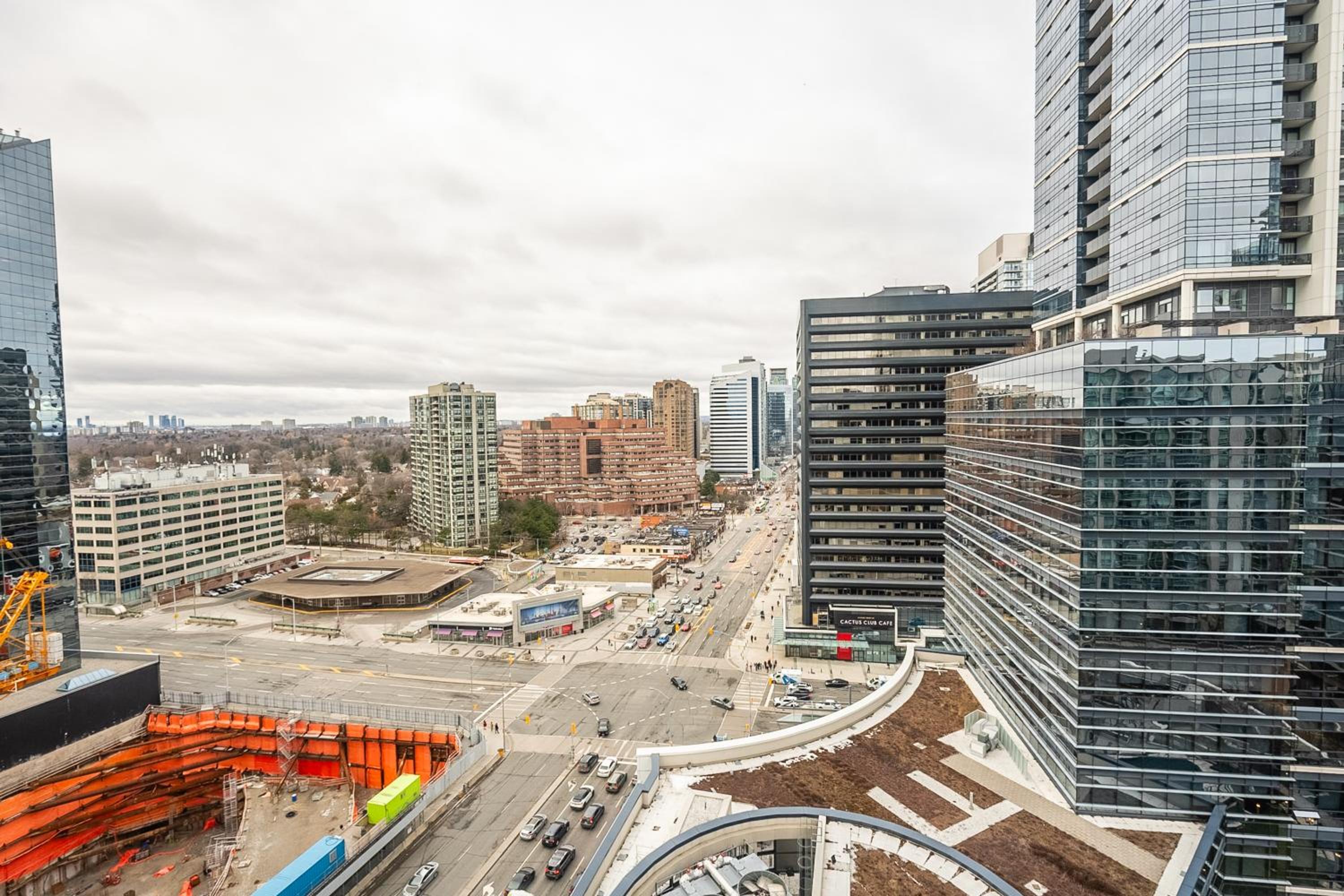 Modern 1 BR Apartment in North York Free parking