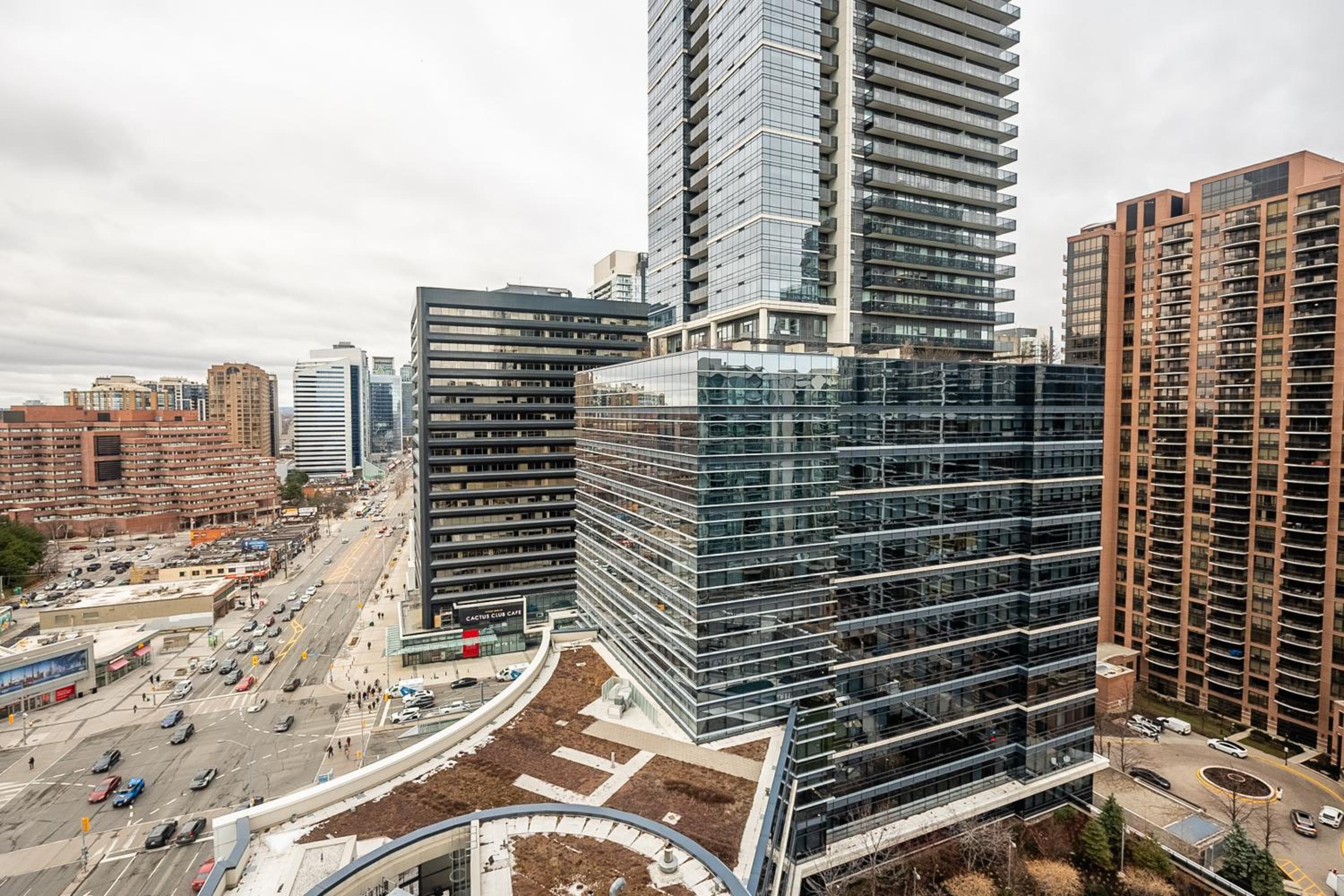 Modern 1 BR Apartment in North York Free parking