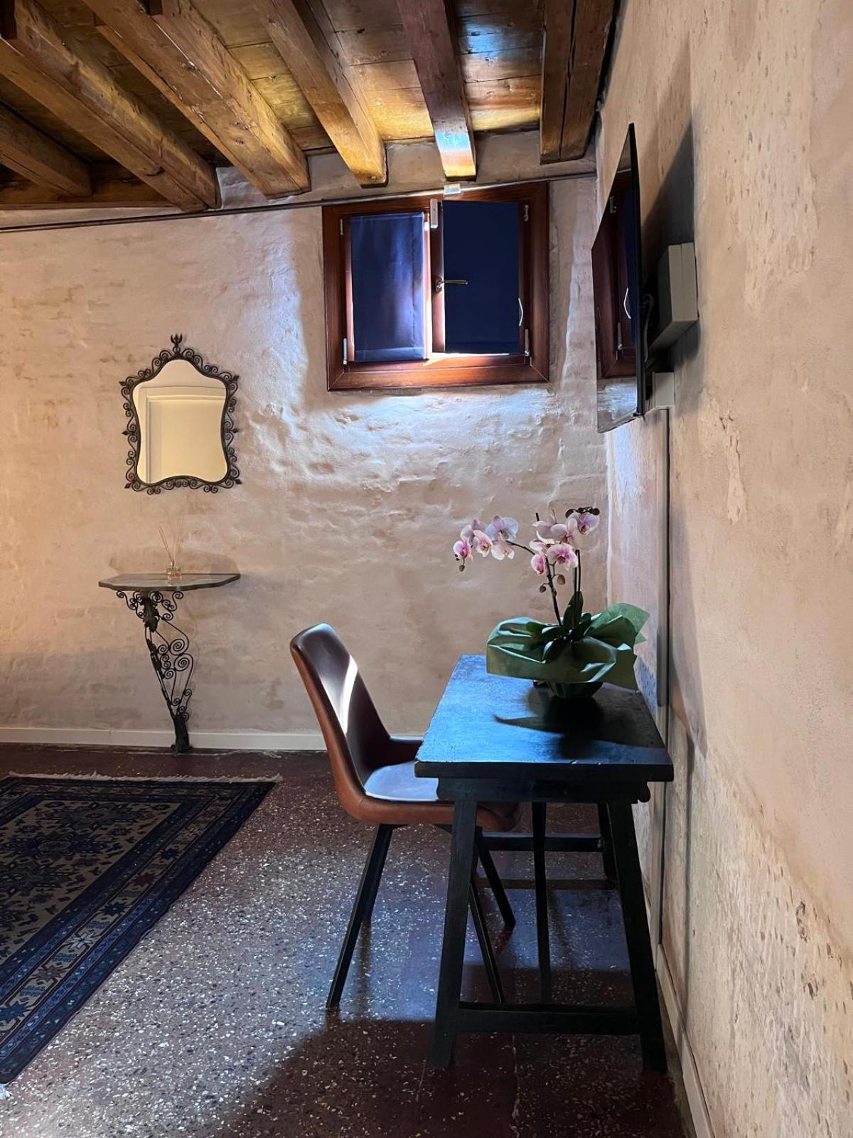Casanova Hideaway