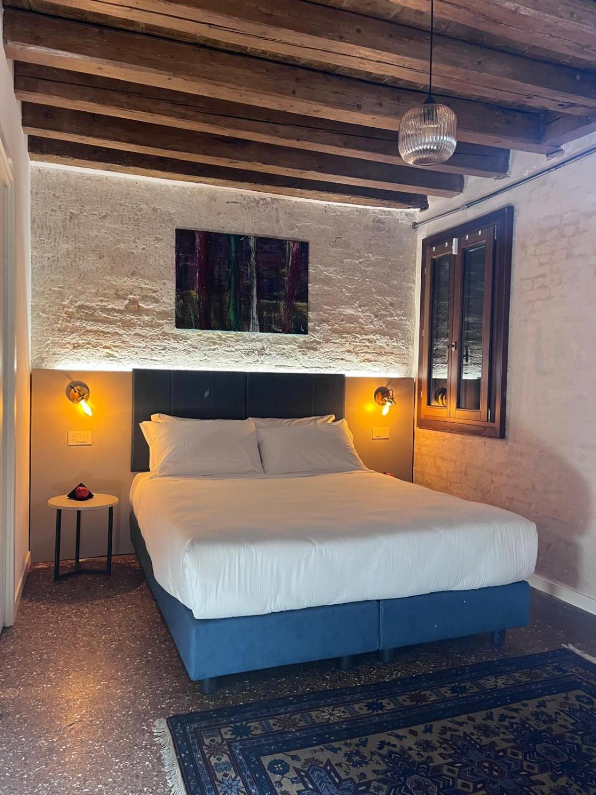 Casanova Hideaway