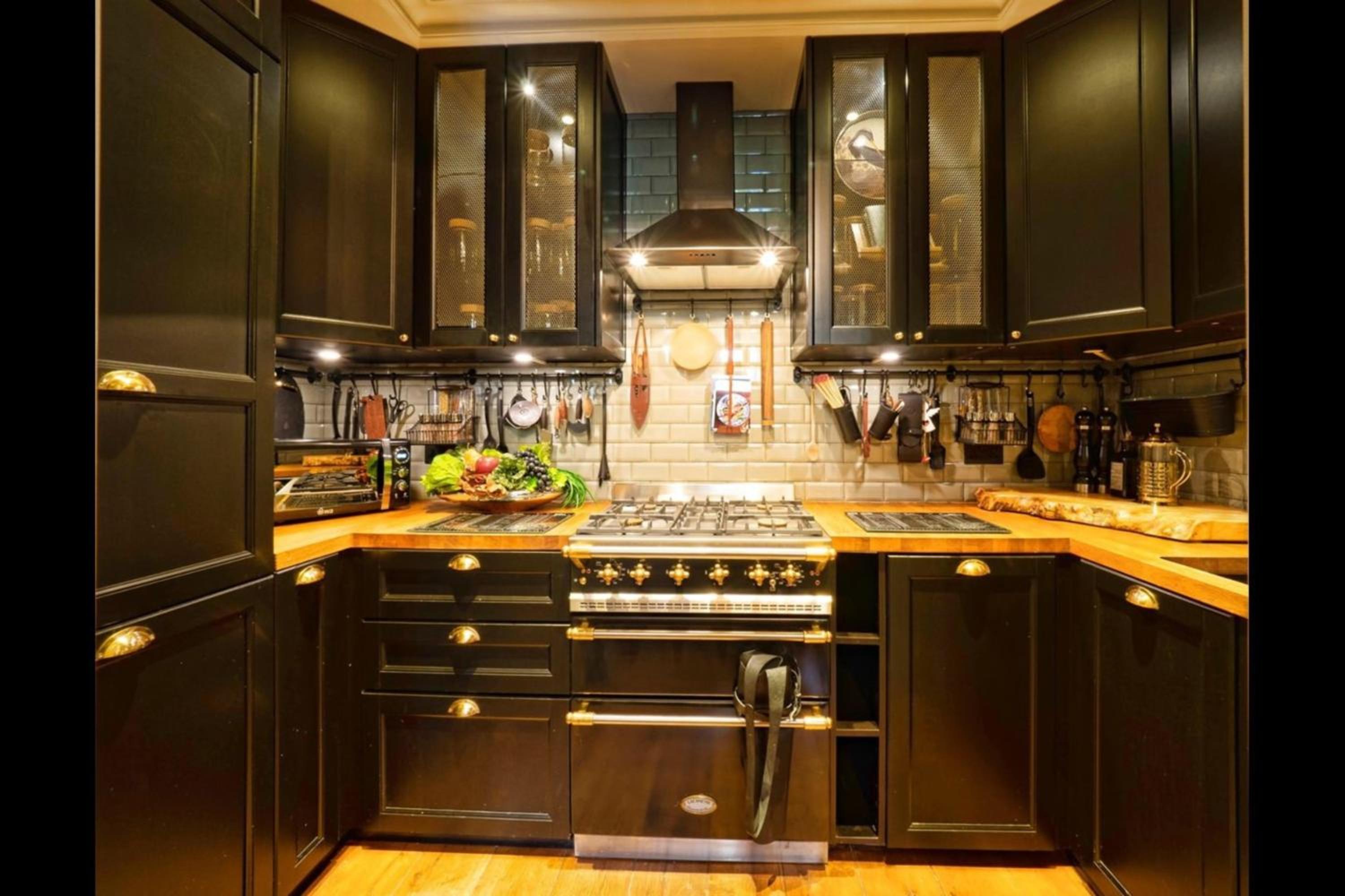 Kensington Palace 2 Bed Luxury Home