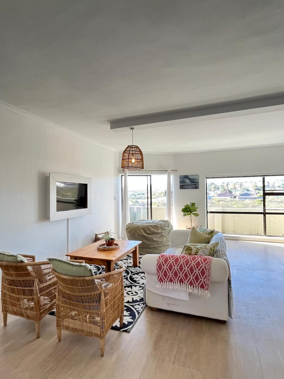 Atlantic Apartment - spacious kite accommodation