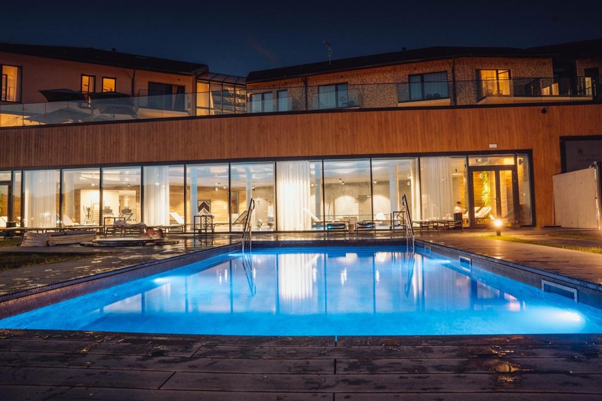 Wonder Hill - klimatyzowane apartamenty hotelowe z balkonami lub tarasami
