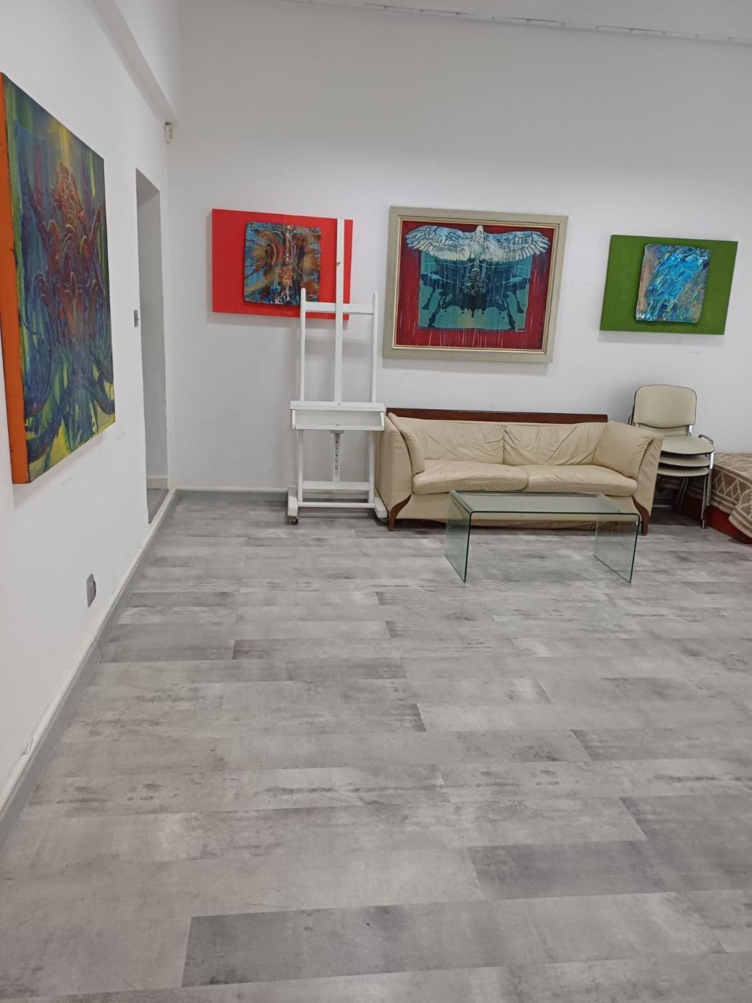 Stay, Work, Meet in Creative Space in Centrum