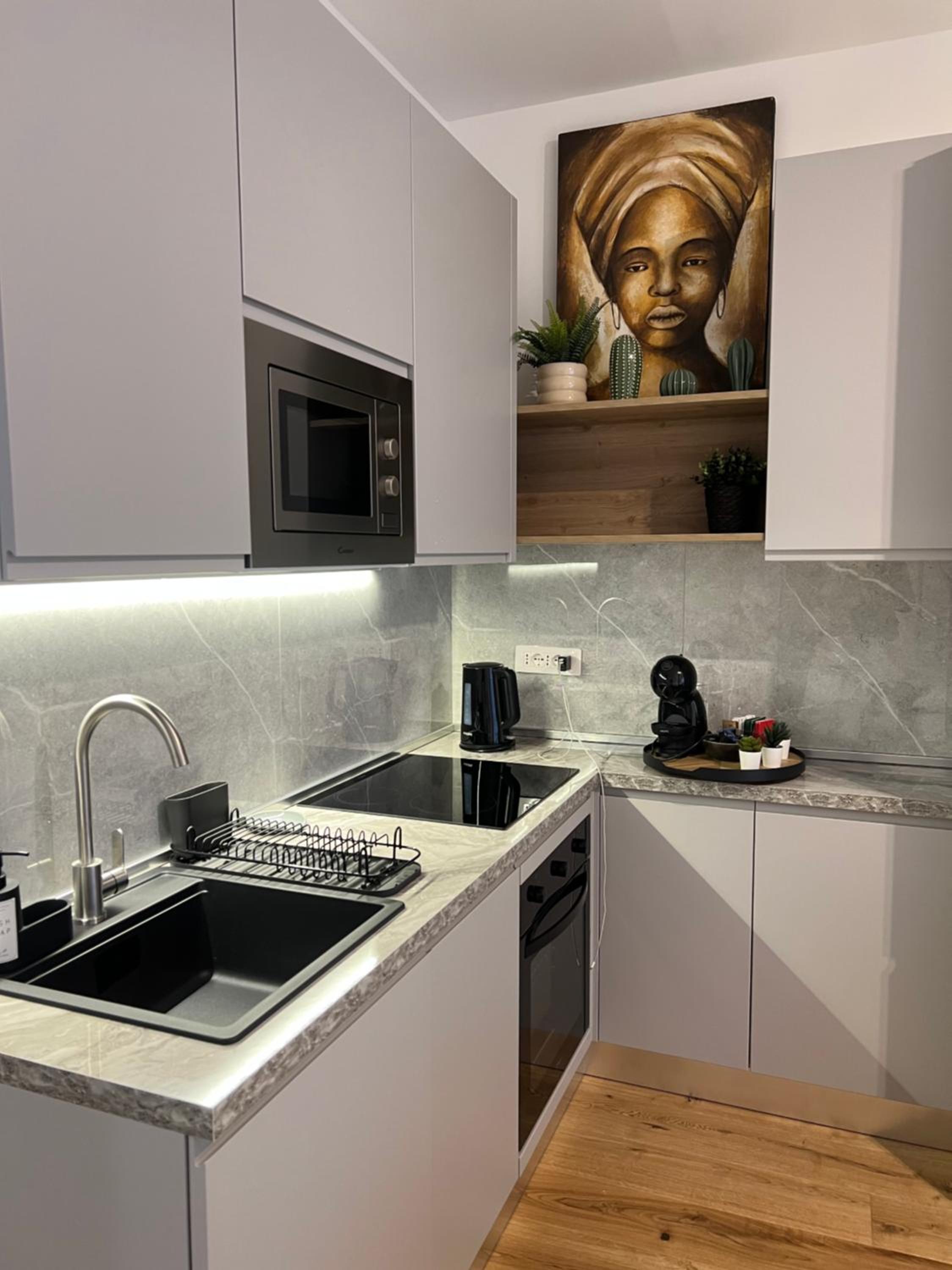 Regina24 Luxury Suite - Elegante appartamento a Porta Venezia, 5 min dalla metro