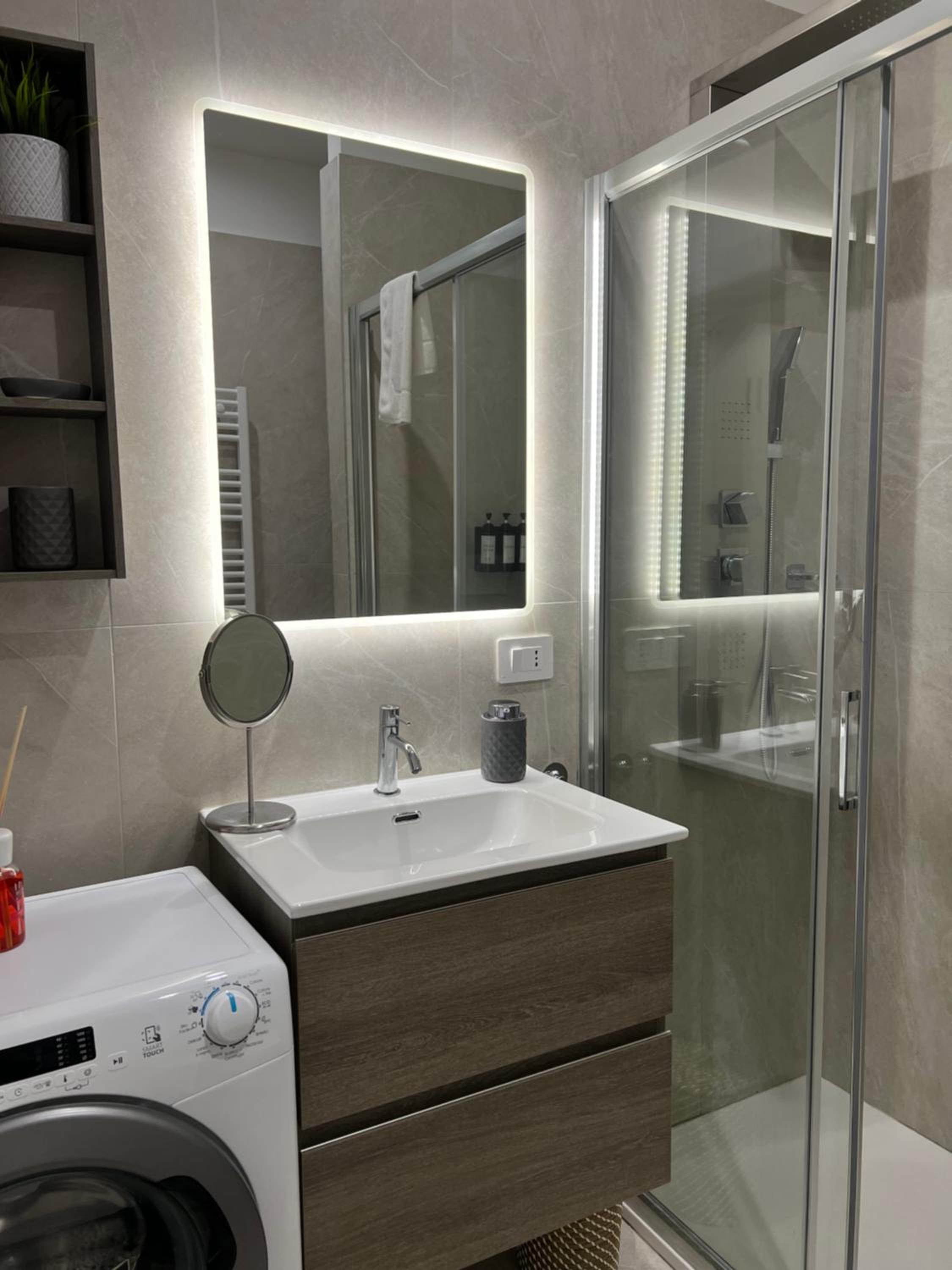 Regina24 Luxury Suite - Elegante appartamento a Porta Venezia, 5 min dalla metro