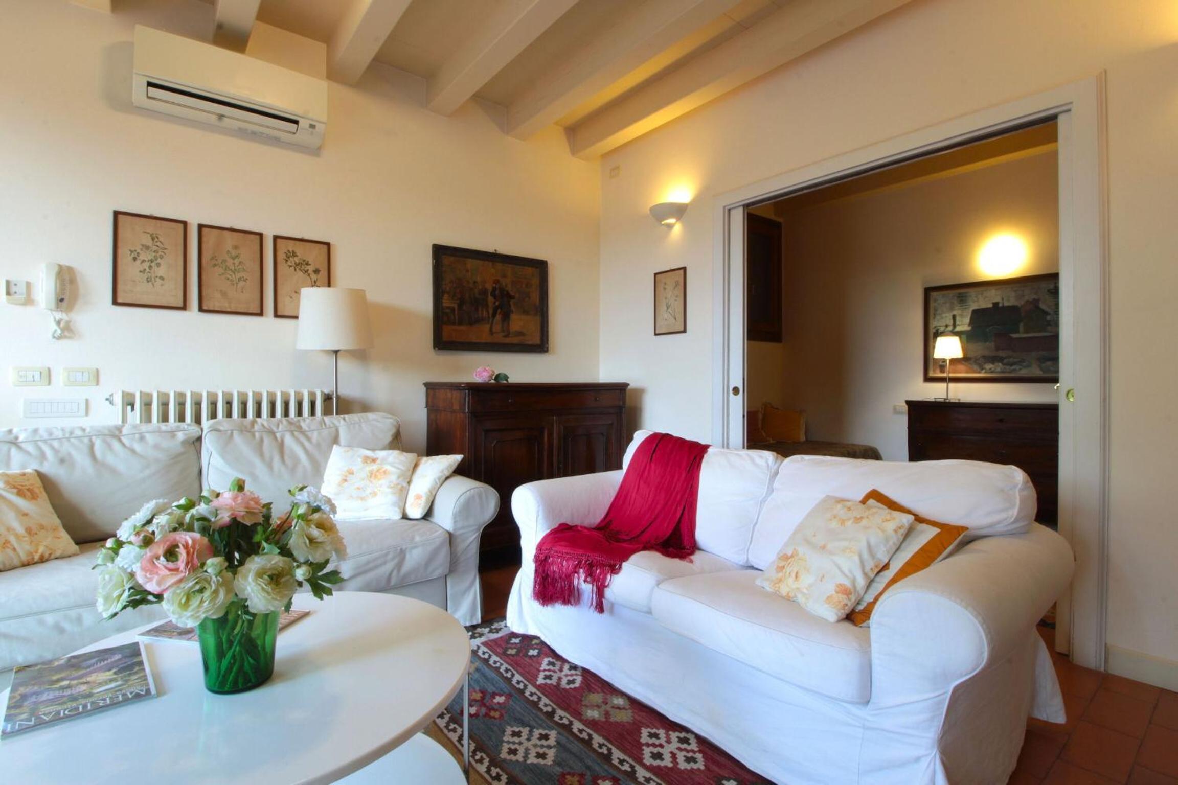 Calicantus, Verona, Pool, Wifi