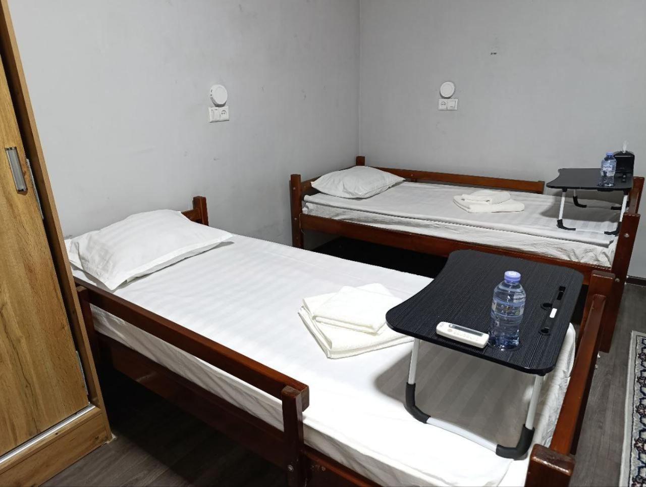 Caravan Hostel Near Airport